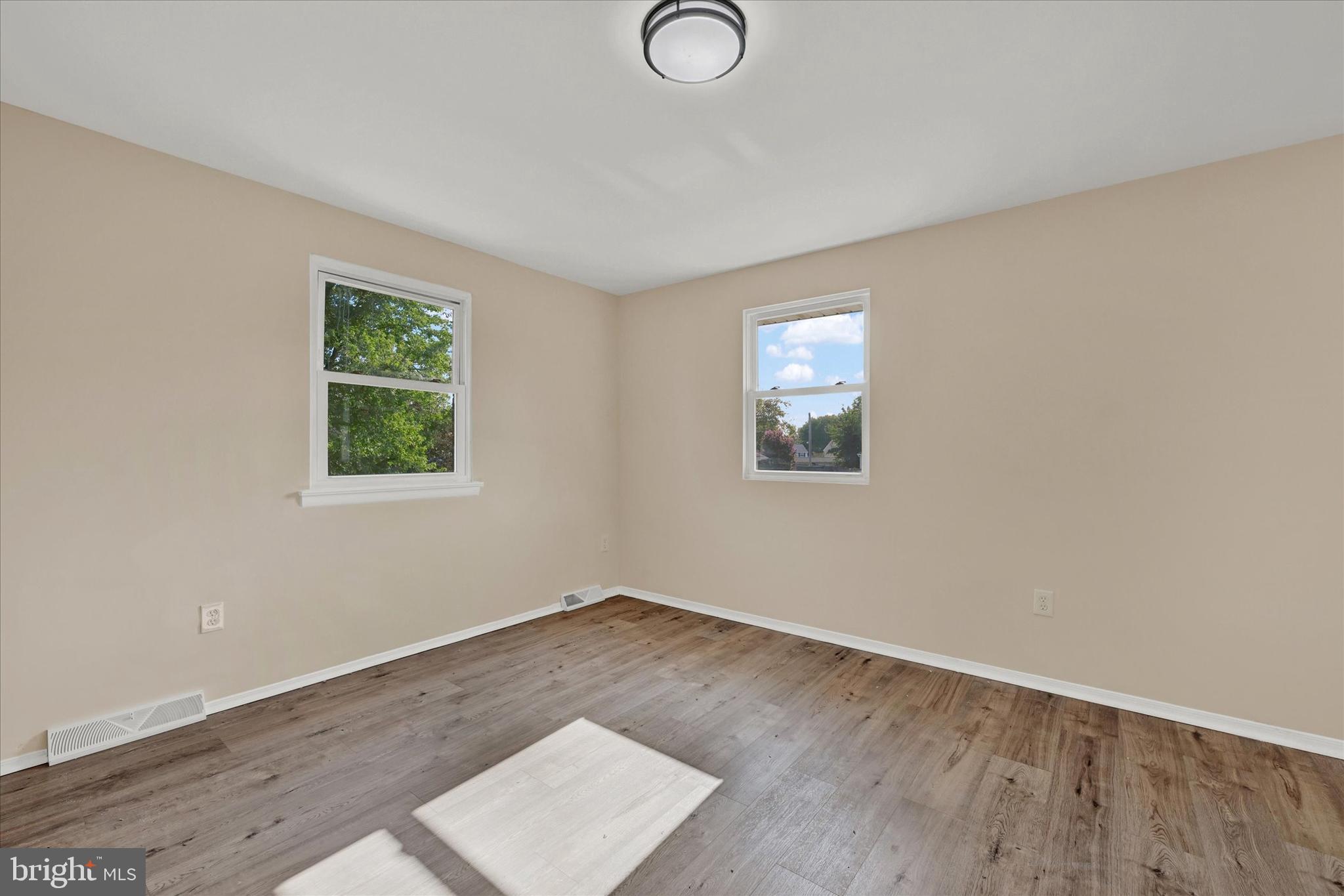 RIVIERA BEACH - Residential