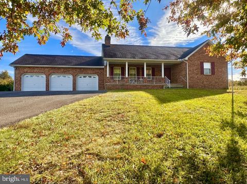 218 HEAVENLY ACRES RIDGE ROAD MERCERSBURG PA 17236