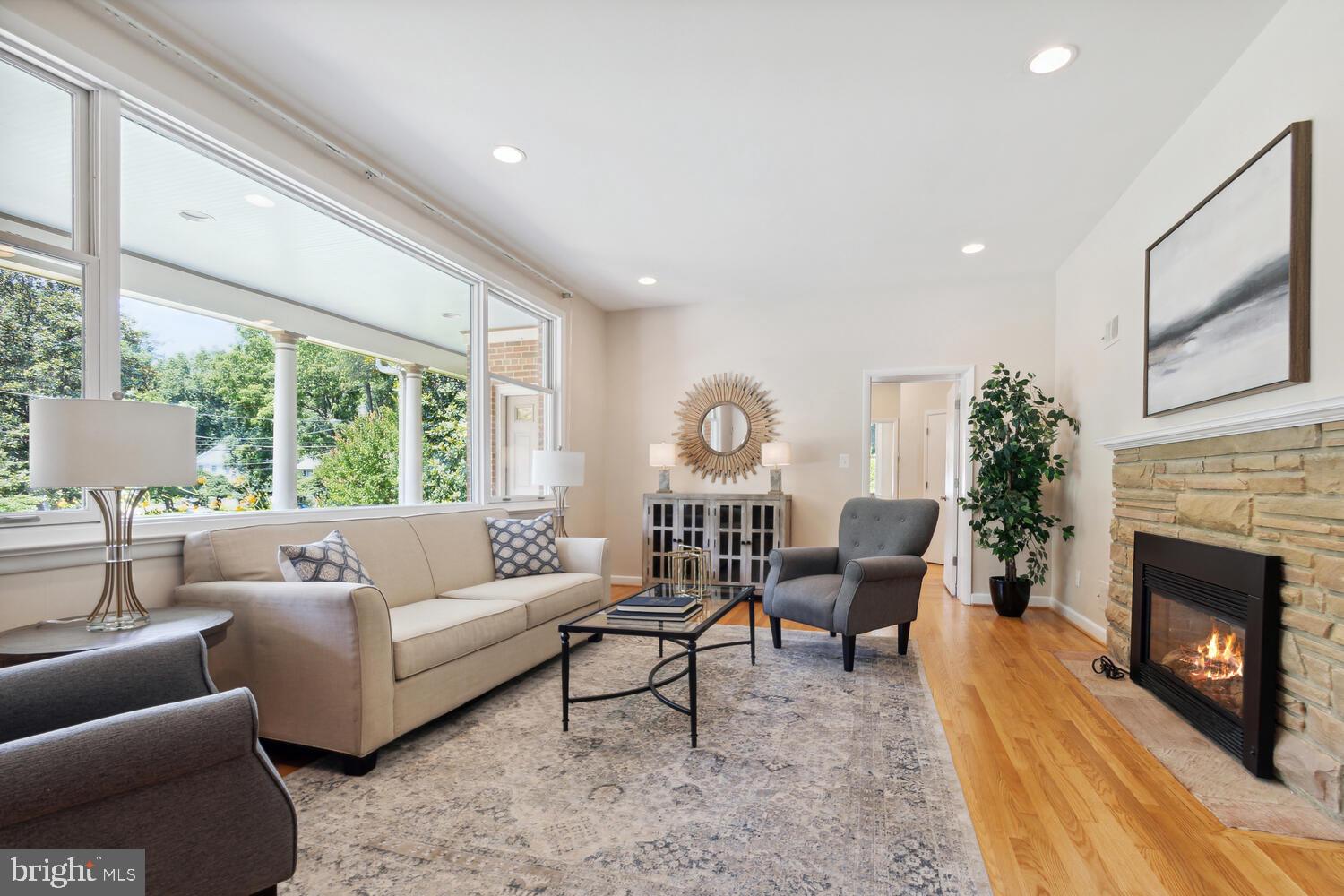 PARKCREST - Residential