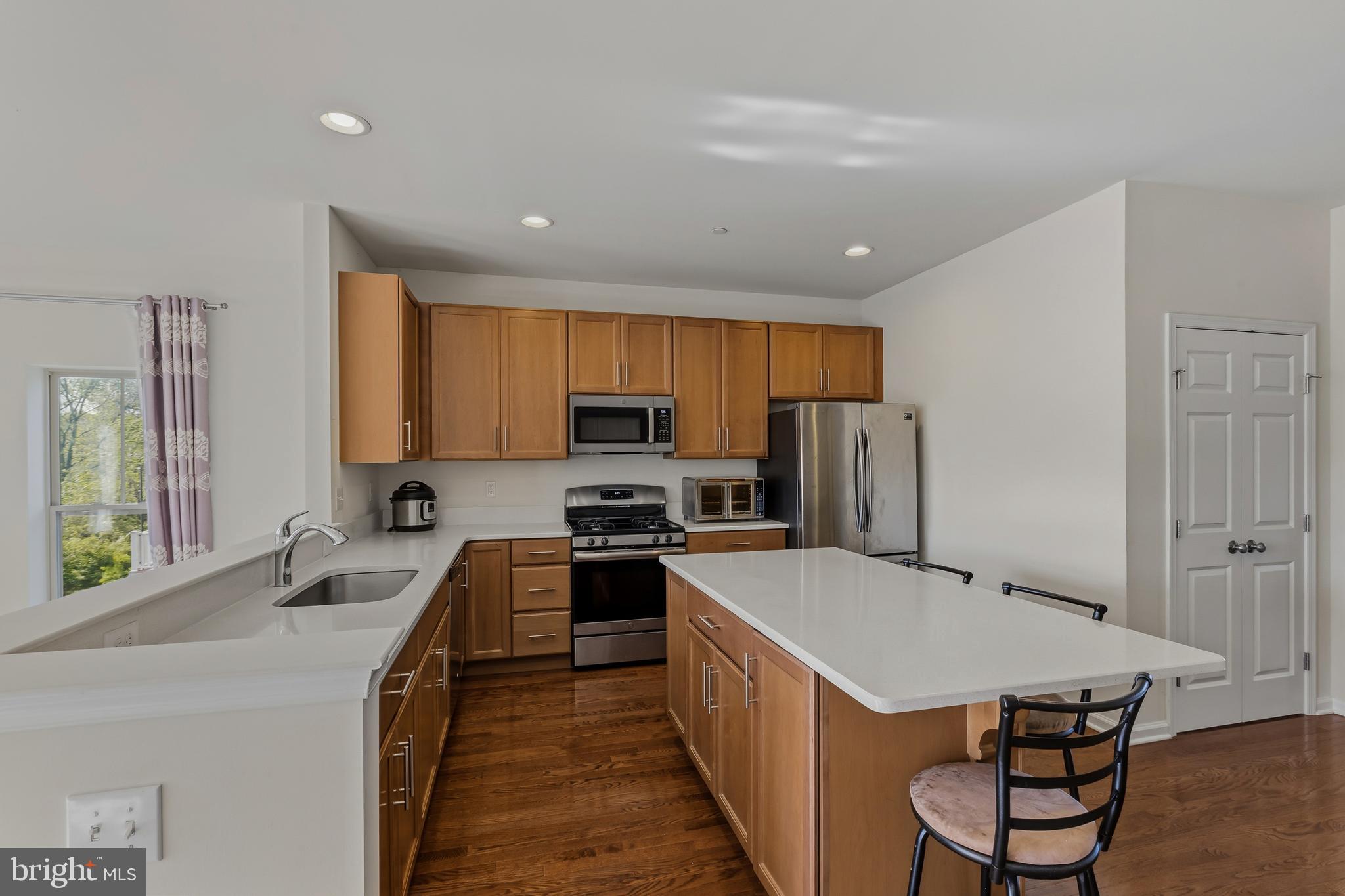 WALNUT WALK - Residential
