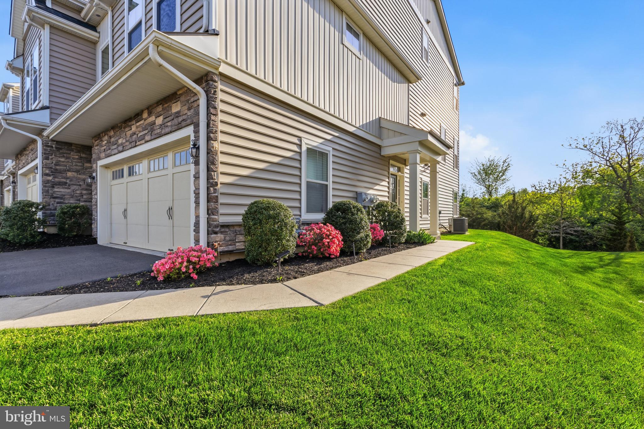 WALNUT WALK - Residential