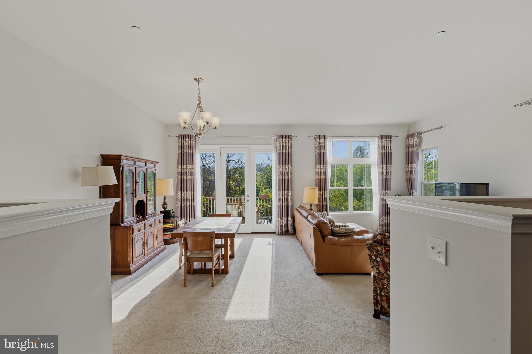 WALNUT WALK - Residential