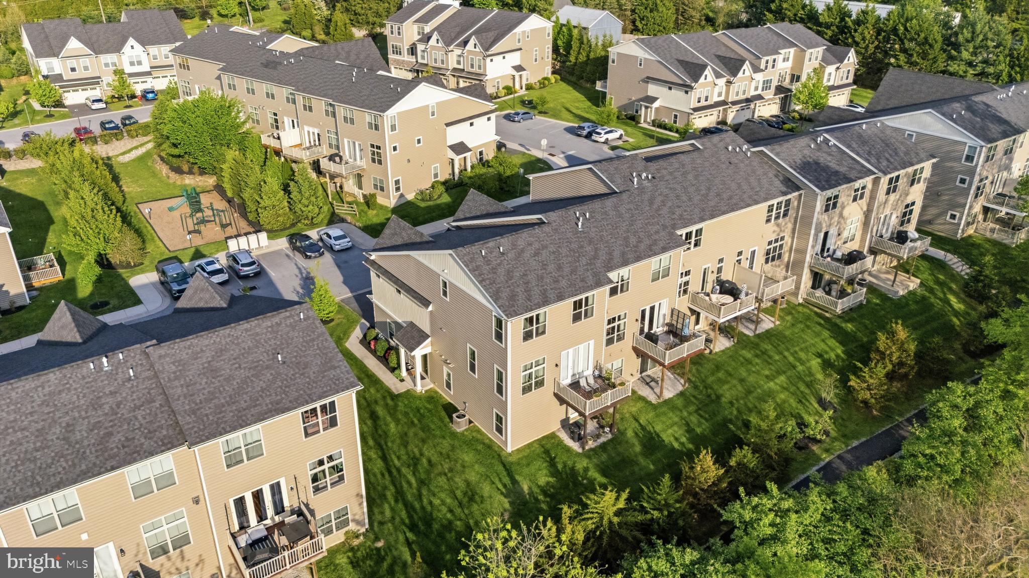 WALNUT WALK - Residential