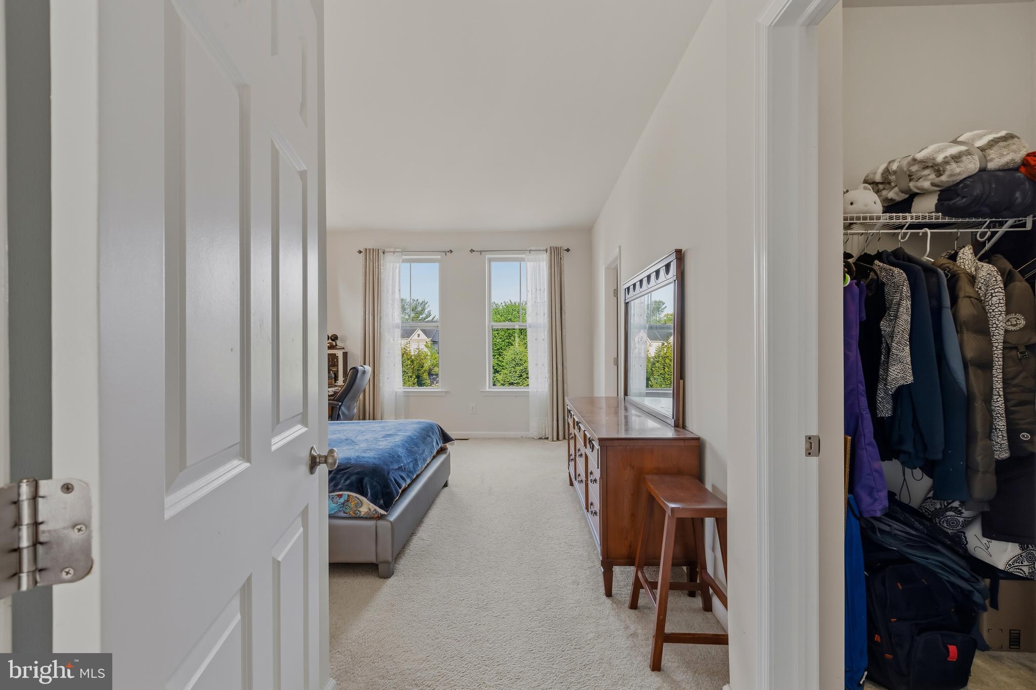 WALNUT WALK - Residential