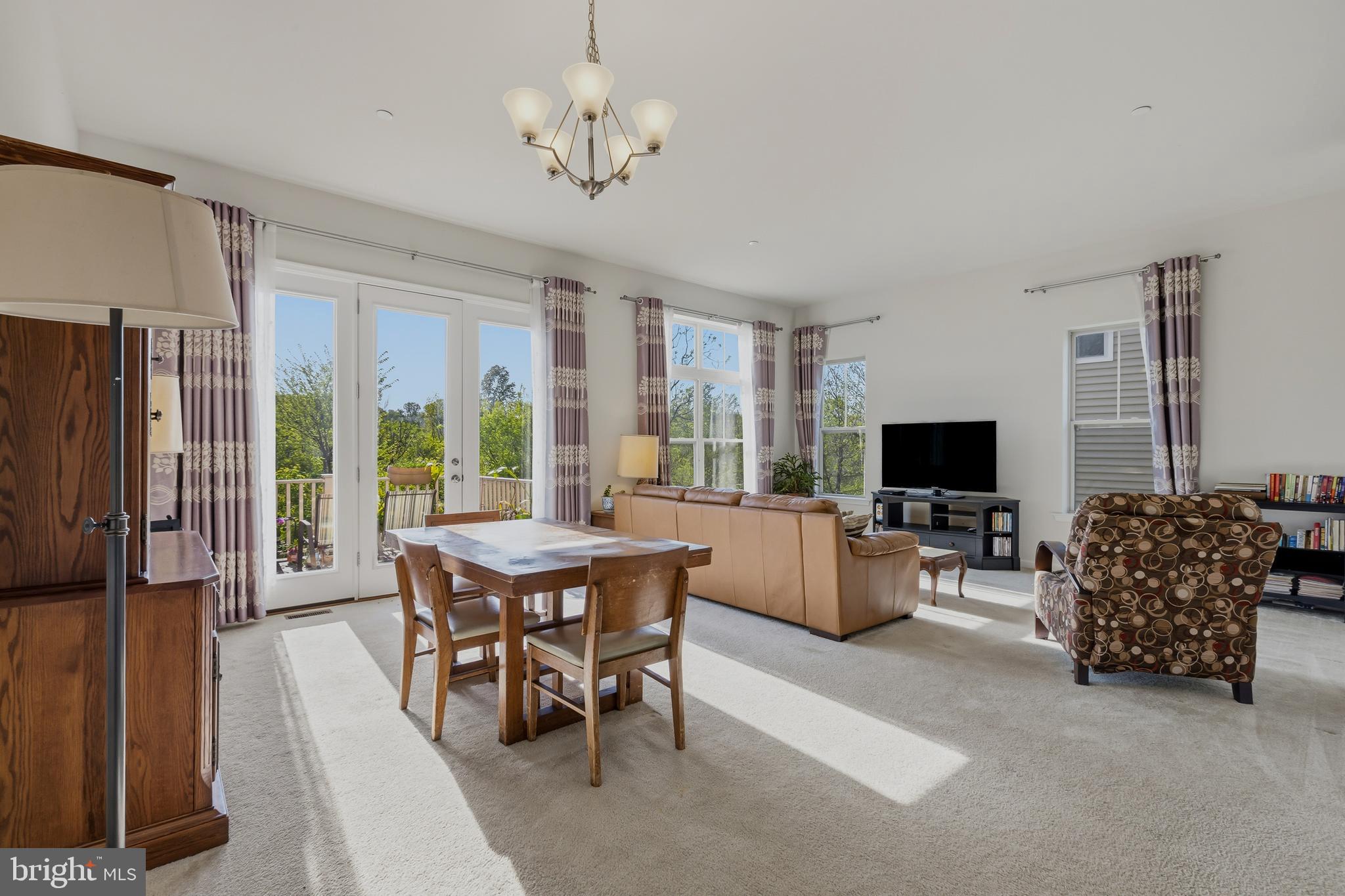 WALNUT WALK - Residential