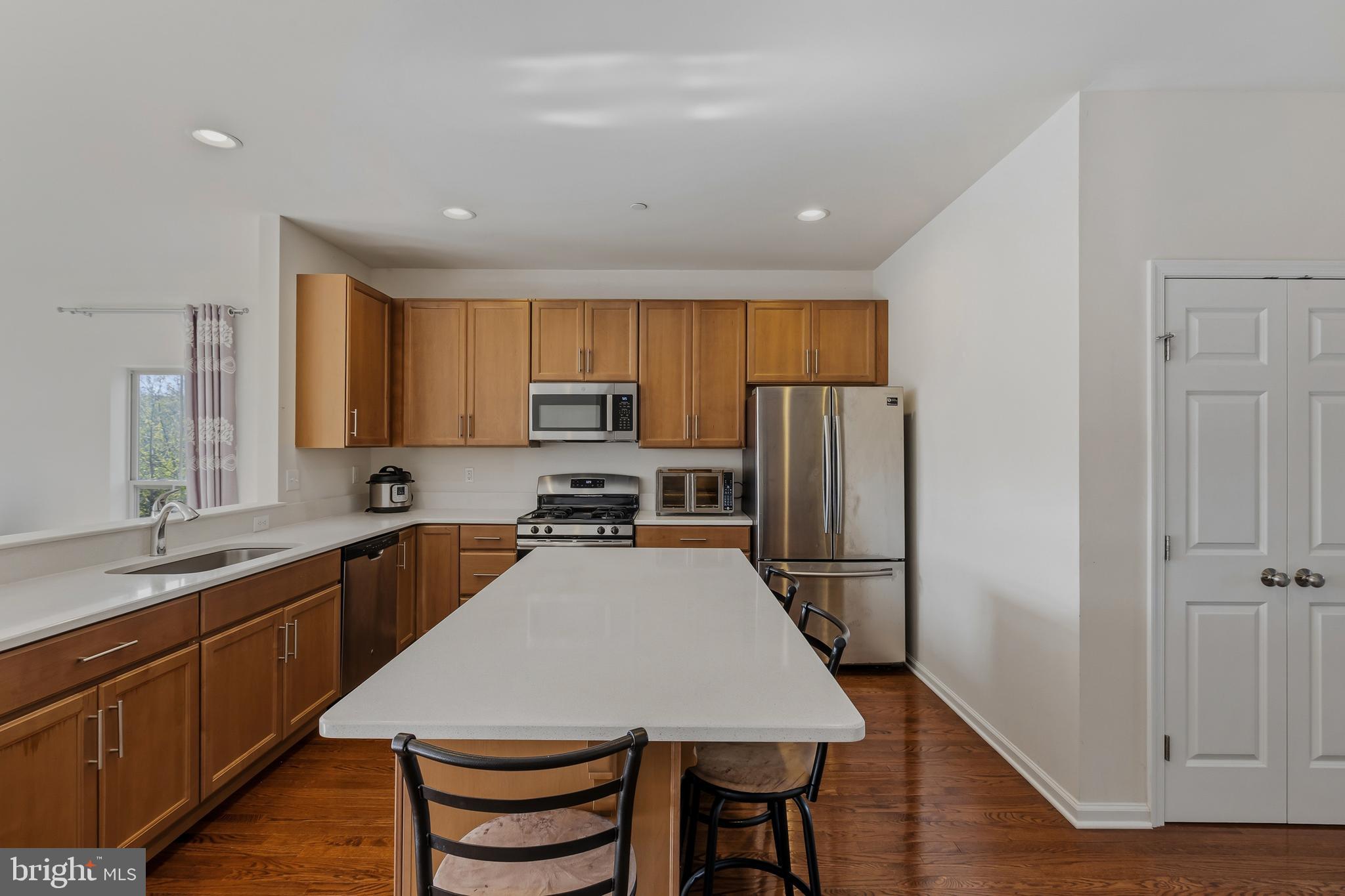 WALNUT WALK - Residential
