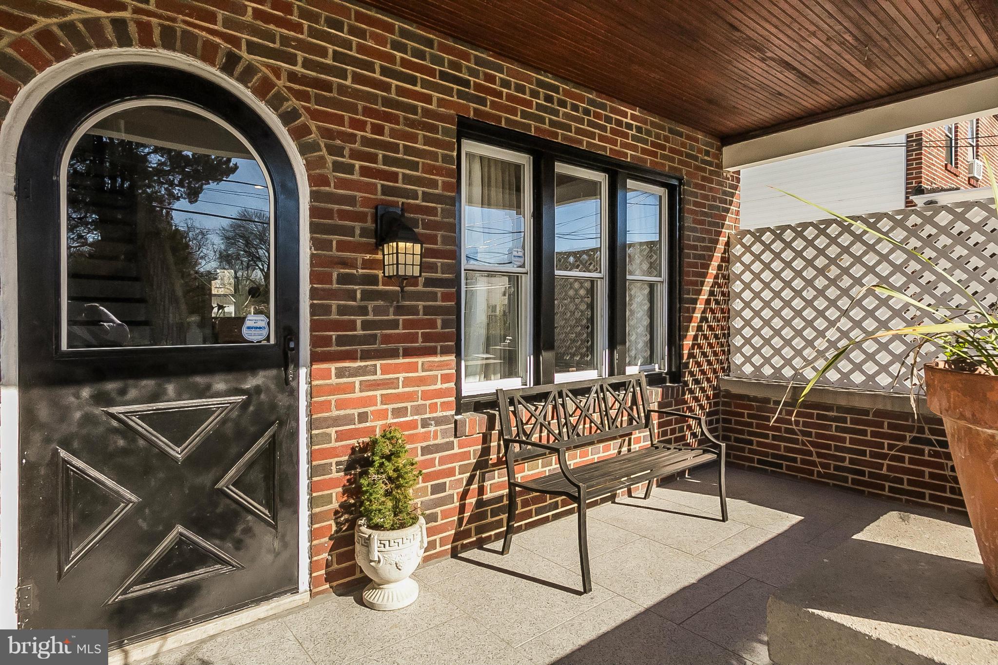 LAURAVILLE HISTORIC DISTRICT - Residential