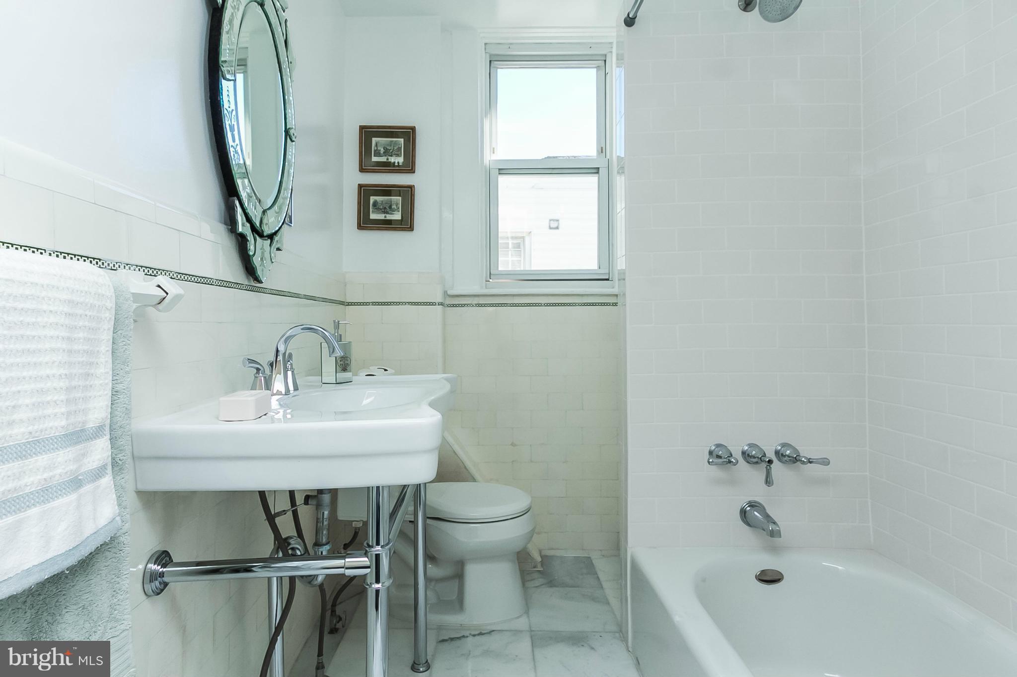 LAURAVILLE HISTORIC DISTRICT - Residential