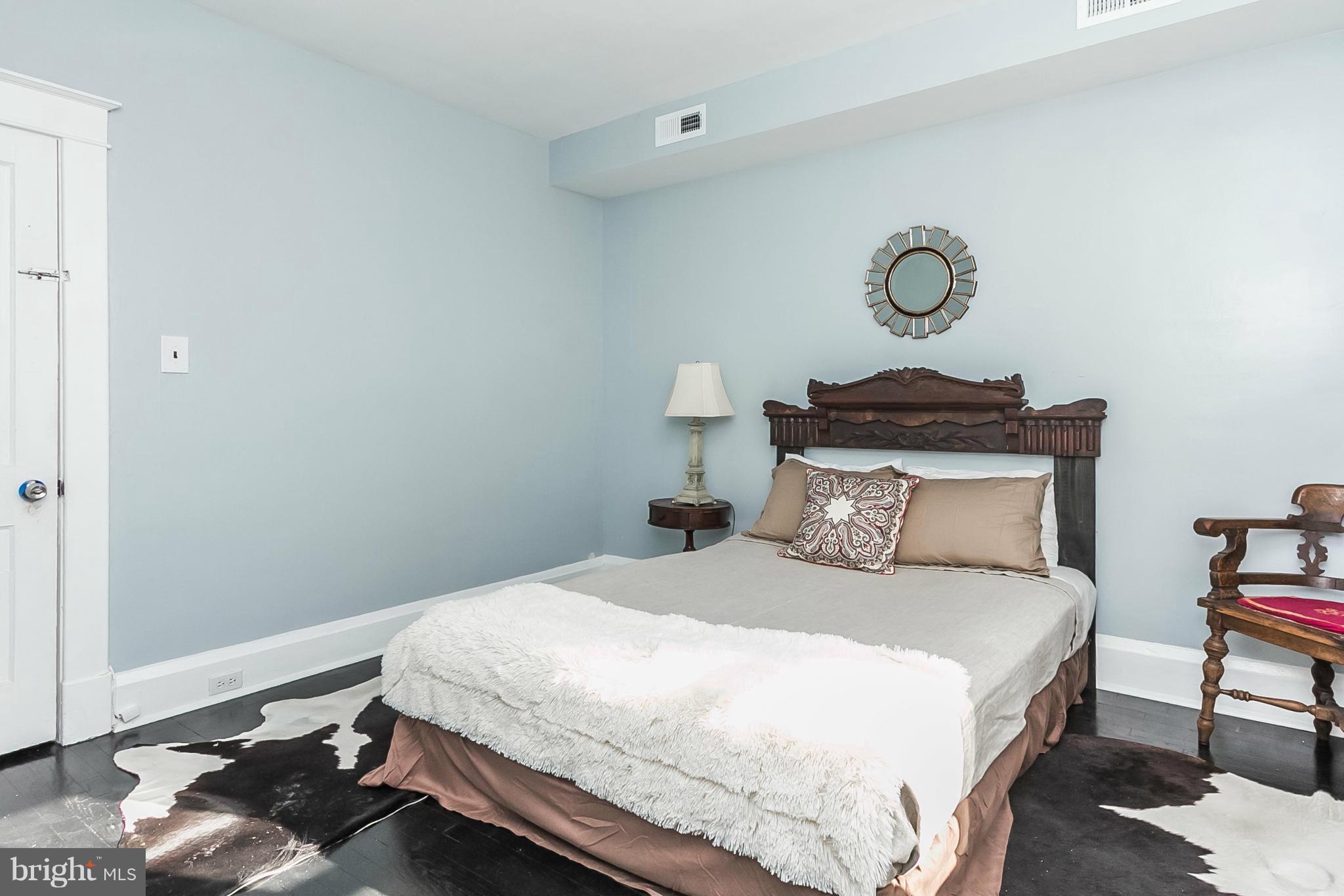 LAURAVILLE HISTORIC DISTRICT - Residential