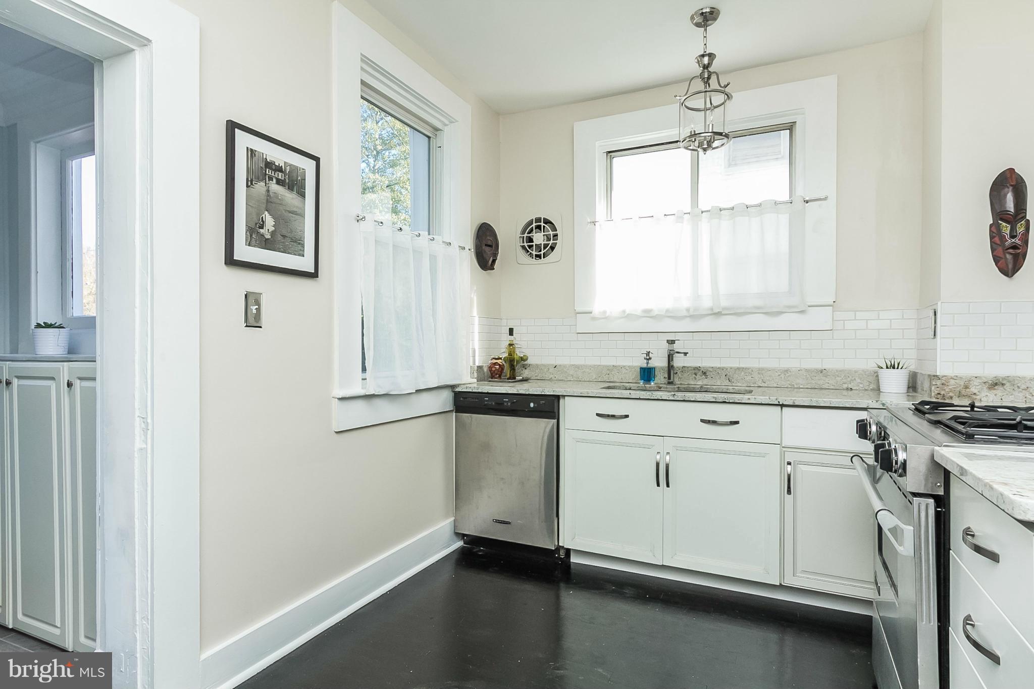 LAURAVILLE HISTORIC DISTRICT - Residential