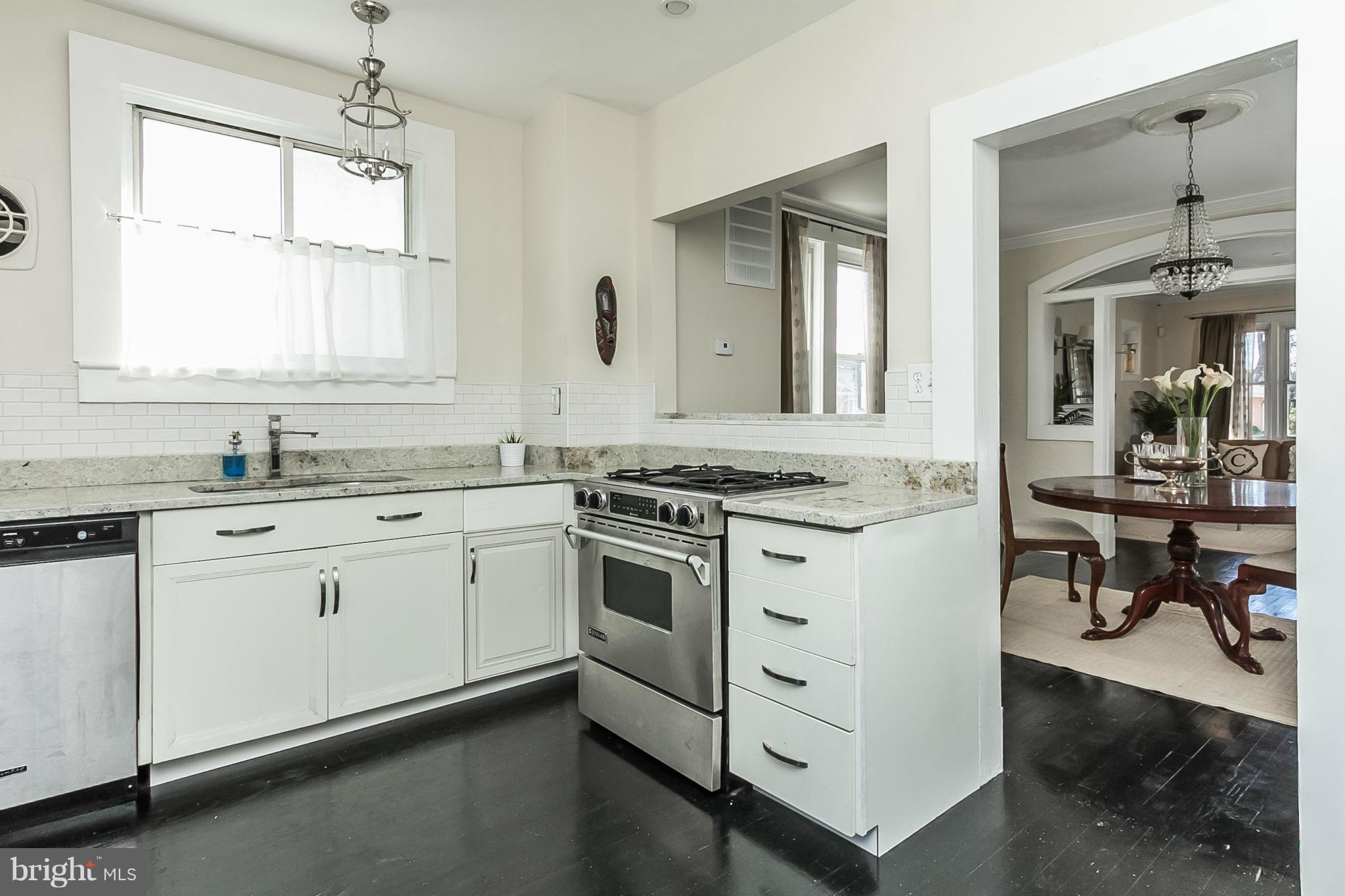 LAURAVILLE HISTORIC DISTRICT - Residential