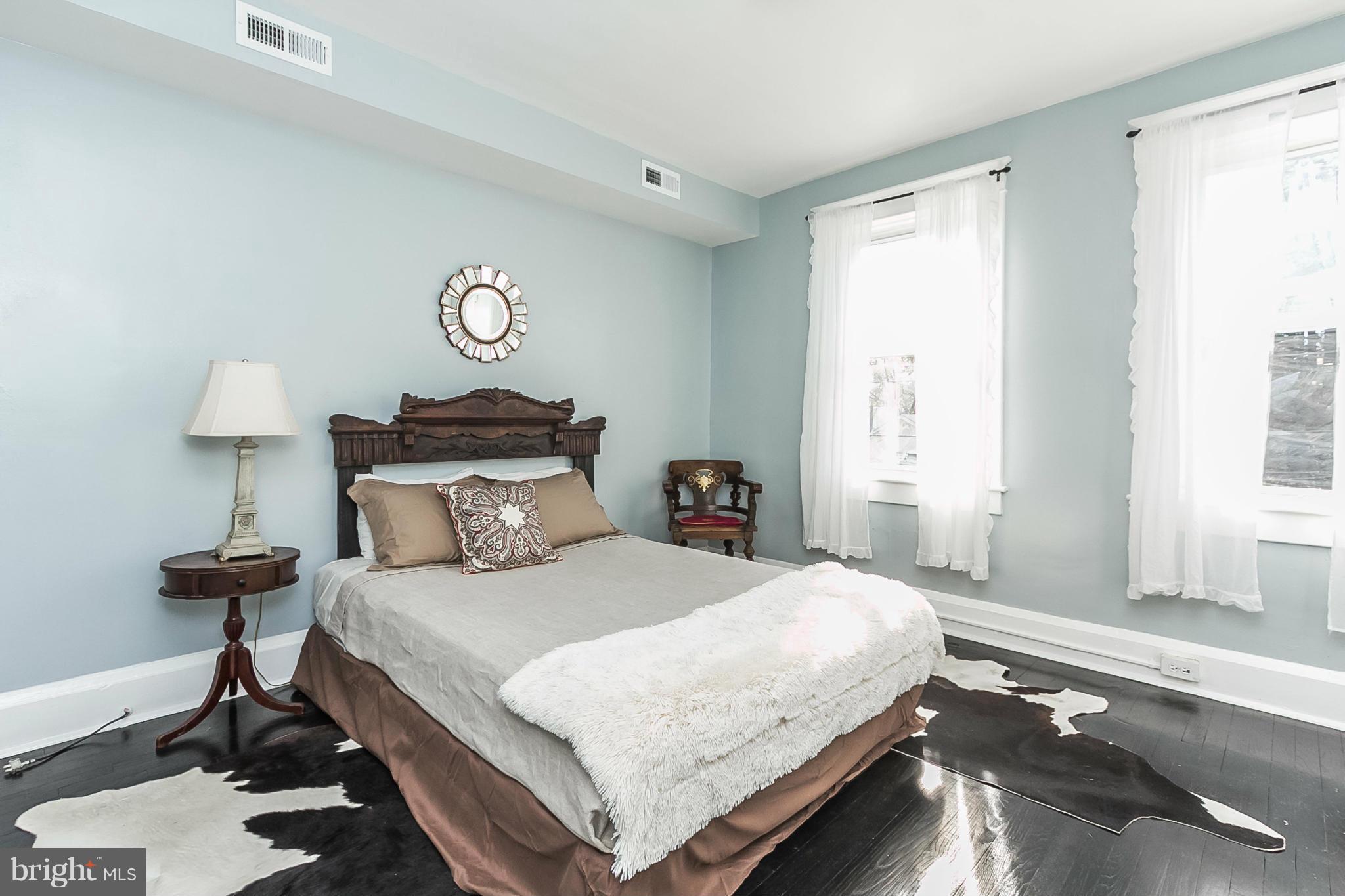 LAURAVILLE HISTORIC DISTRICT - Residential