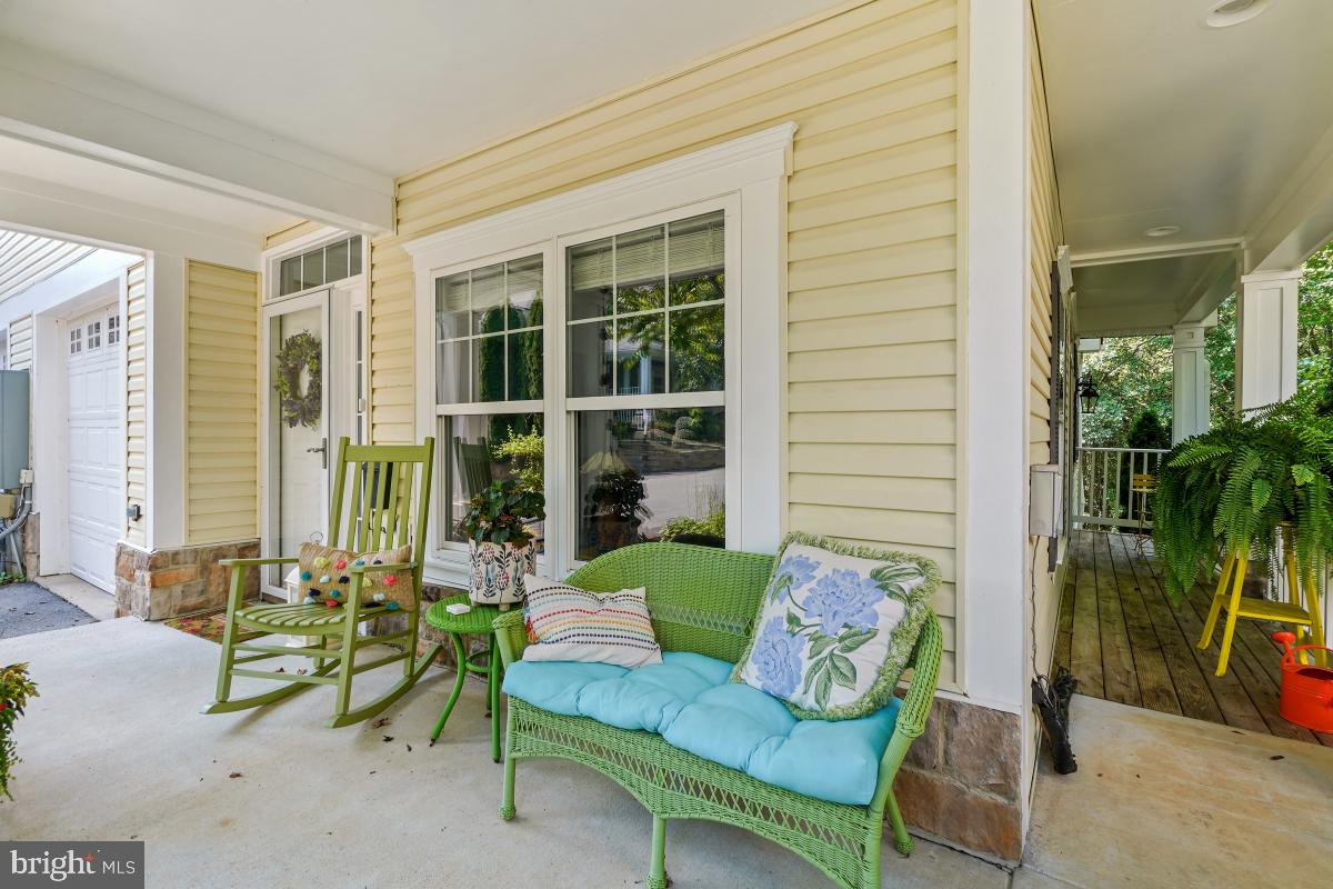 MEADOW RIDGE VILLAS - Residential