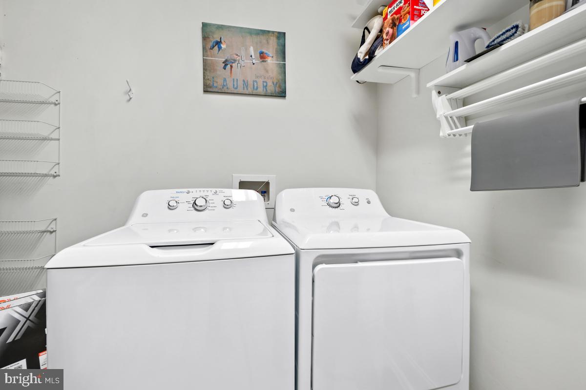 MEADOW RIDGE VILLAS - Residential