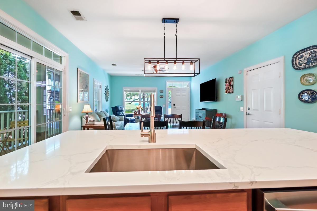 MEADOW RIDGE VILLAS - Residential