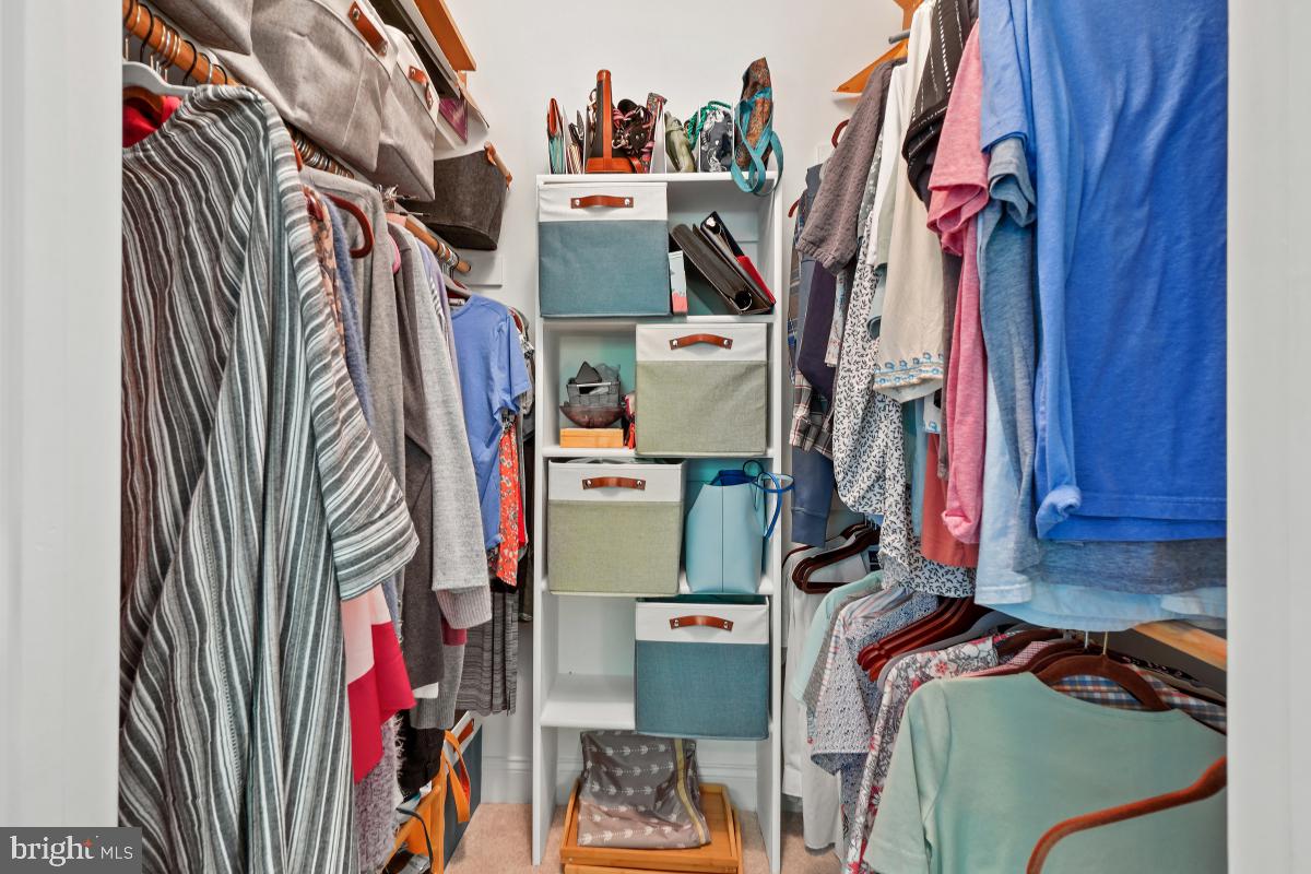 MEADOW RIDGE VILLAS - Residential