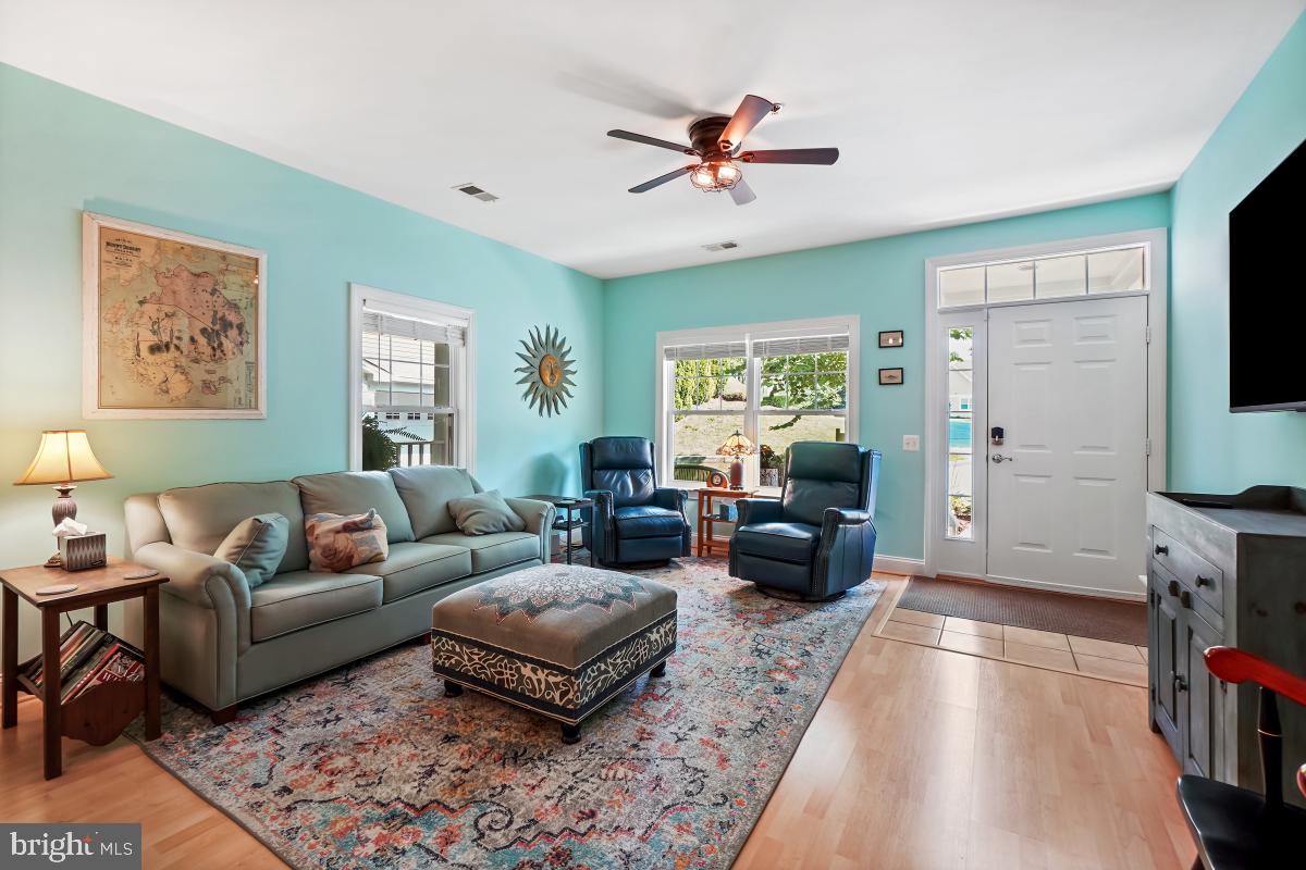 MEADOW RIDGE VILLAS - Residential