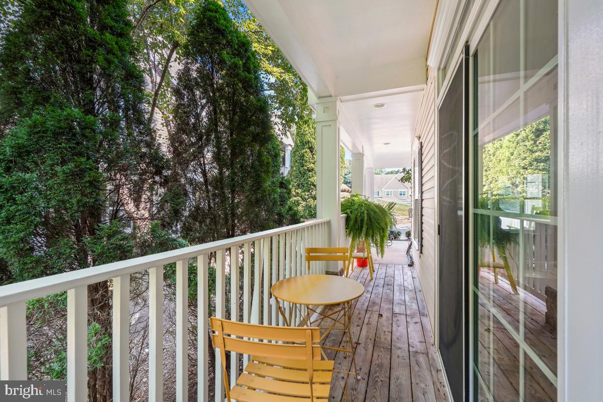 MEADOW RIDGE VILLAS - Residential