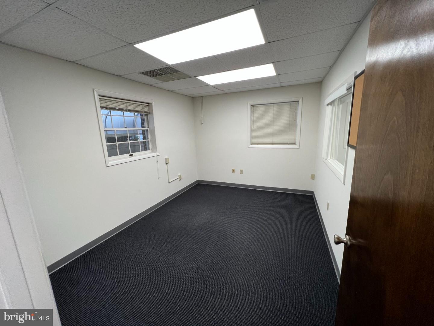 555 E LOOCKERMAN STREET 100