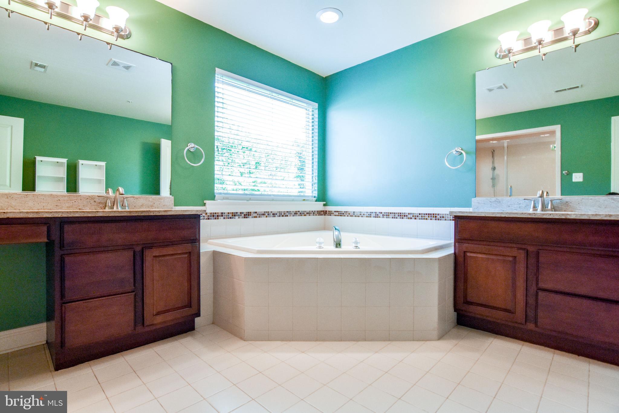 PEMBROOKE PHASE 2 - Residential Lease