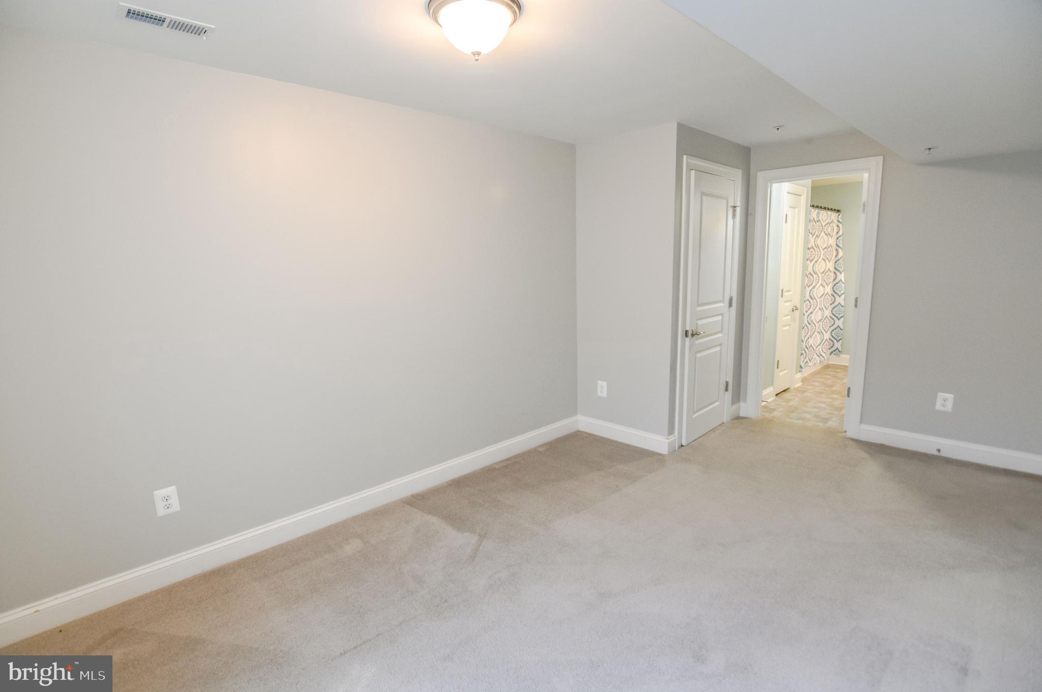 PEMBROOKE PHASE 2 - Residential Lease