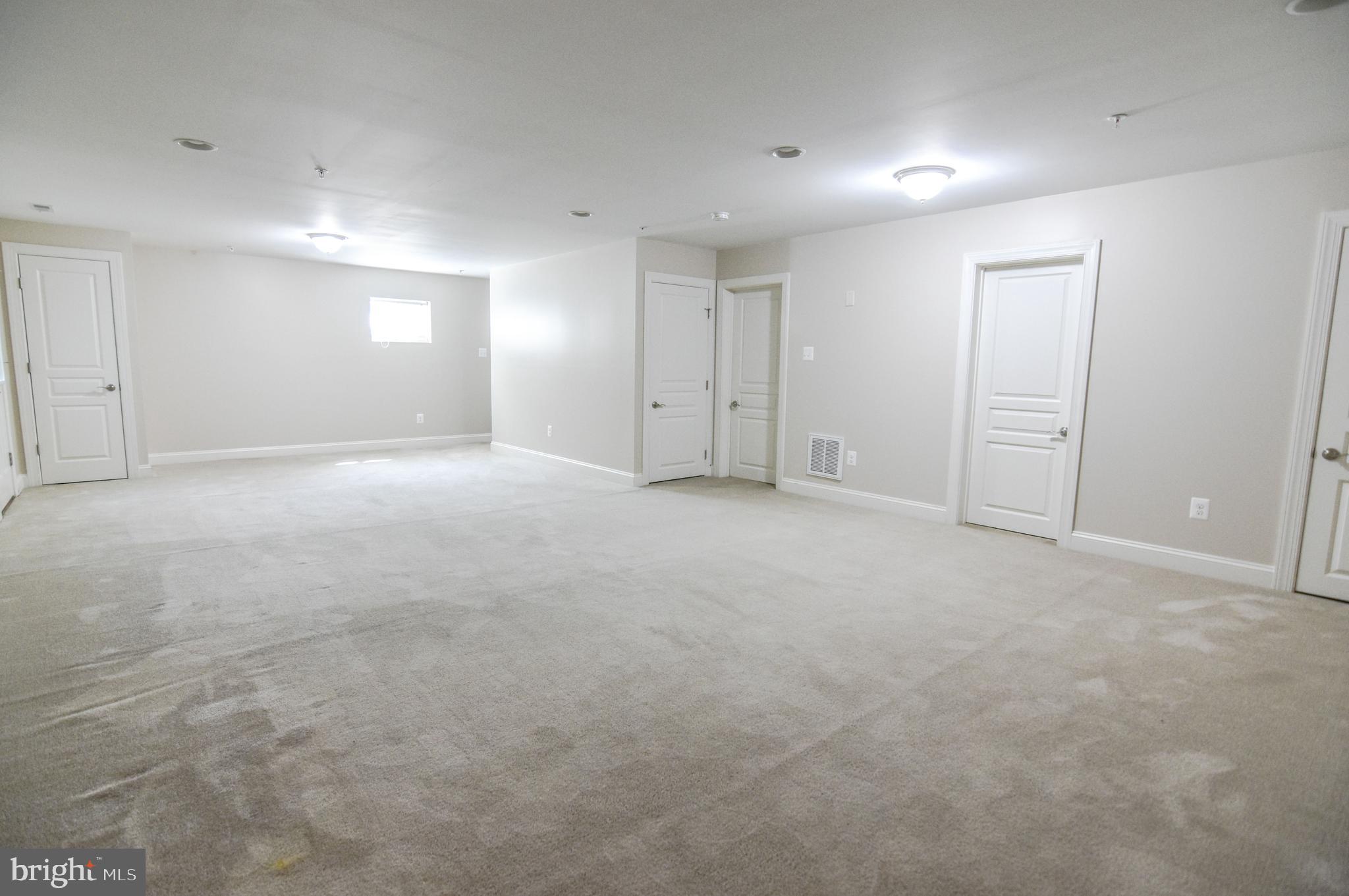 PEMBROOKE PHASE 2 - Residential Lease