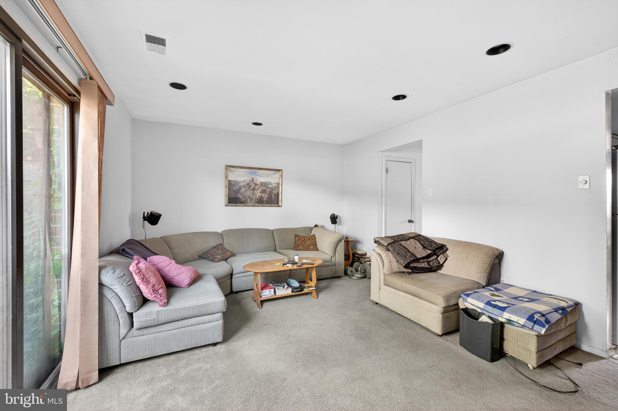 224 HOLLY DRIVE