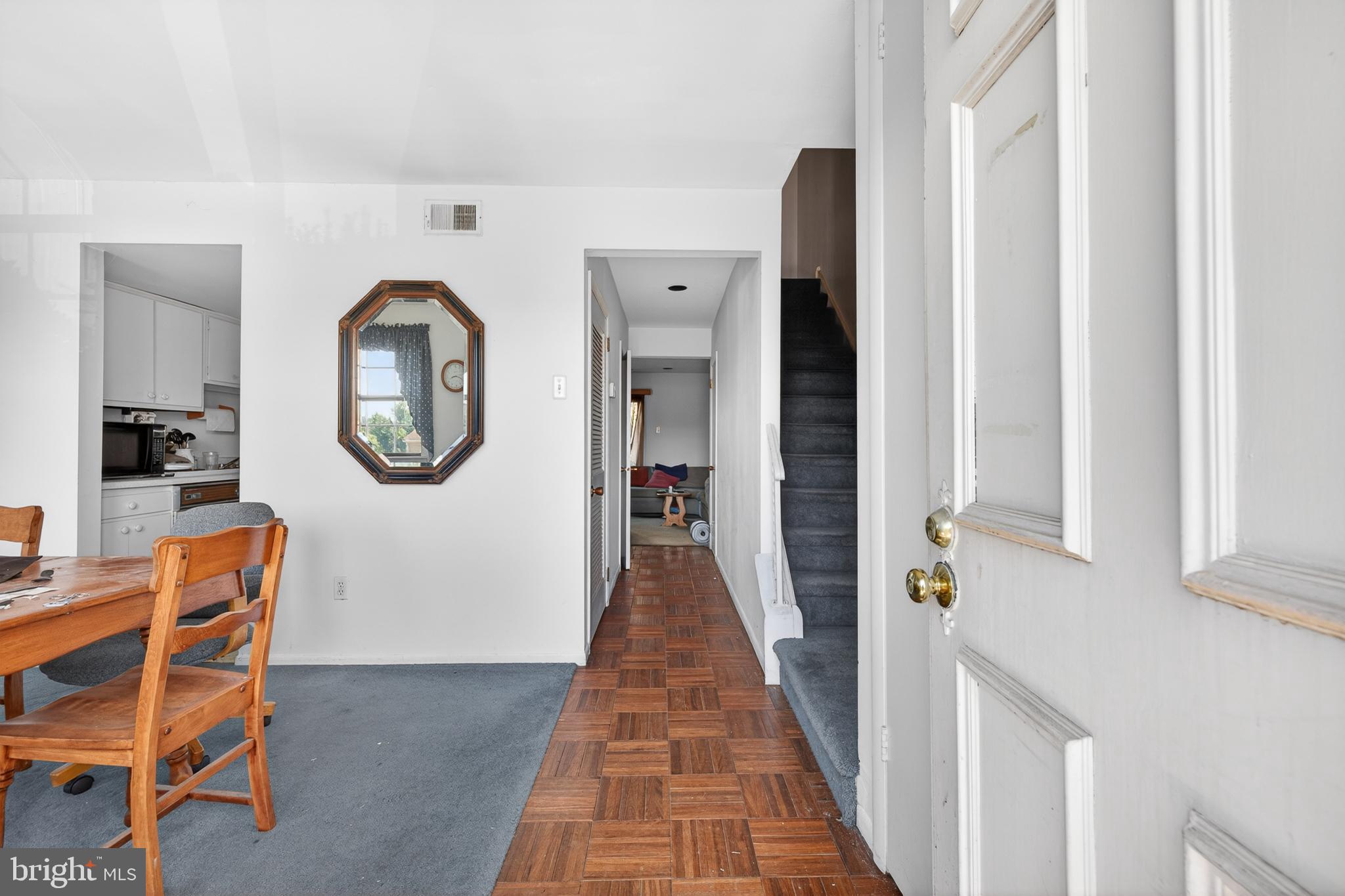 224 HOLLY DRIVE