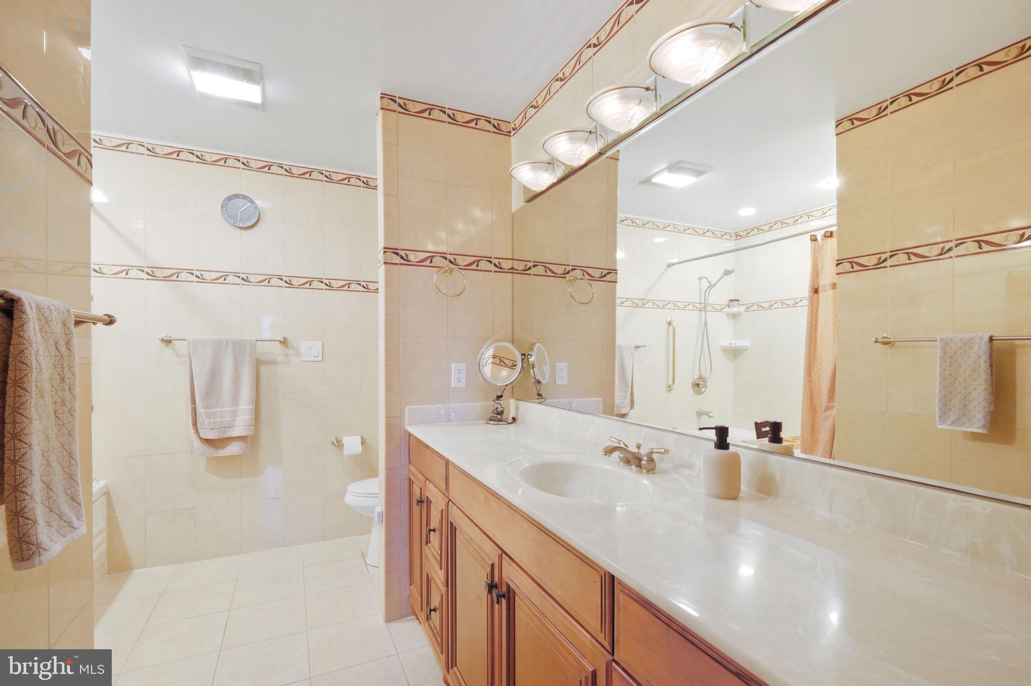 FALLSREACH - Residential