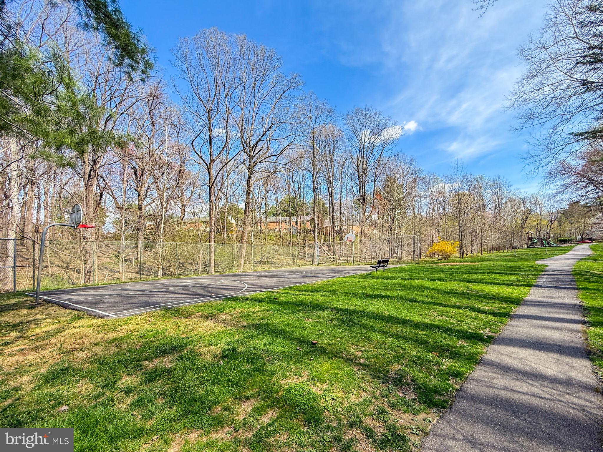 FALLSREACH - Residential