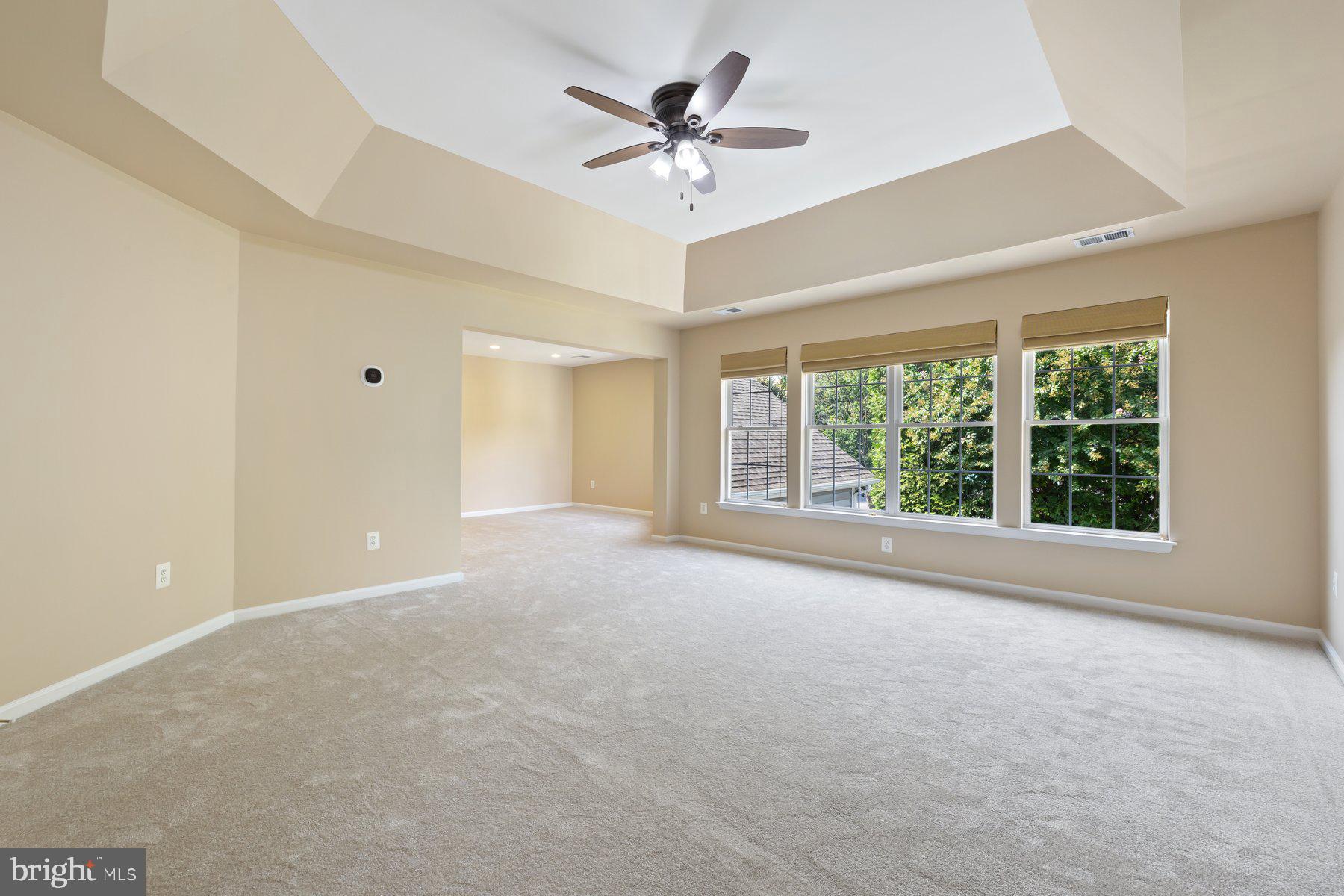 KING FARM WATKINS POND - Residential