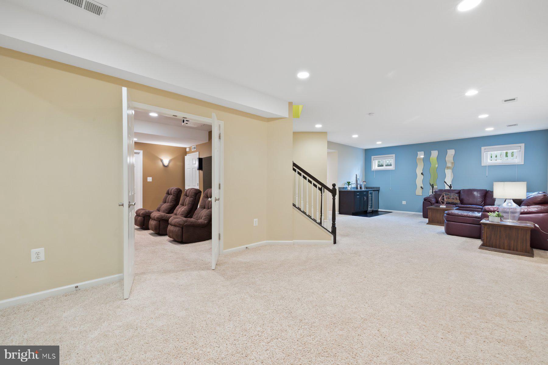 KING FARM WATKINS POND - Residential