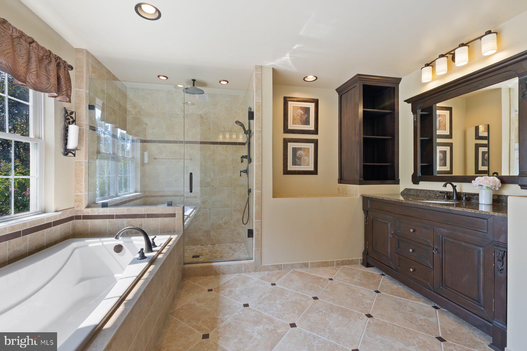 KING FARM WATKINS POND - Residential