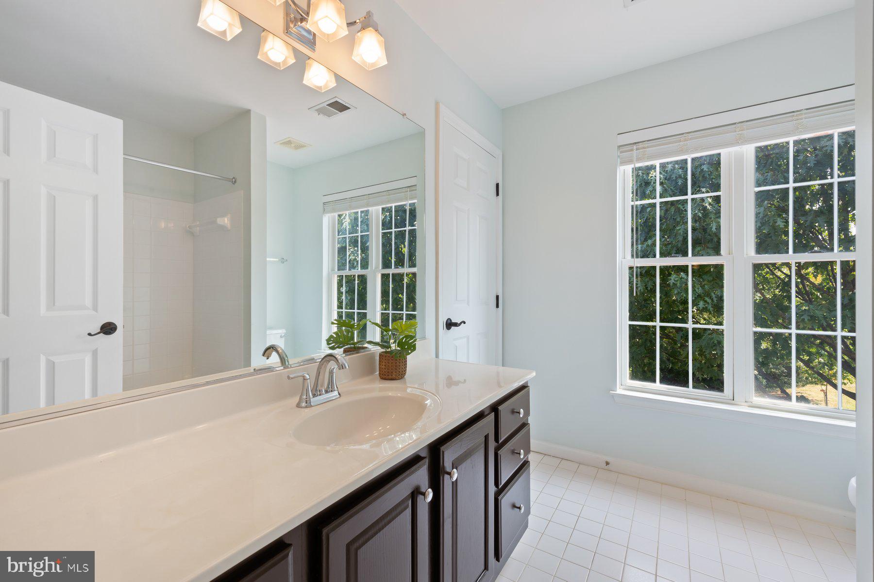 KING FARM WATKINS POND - Residential