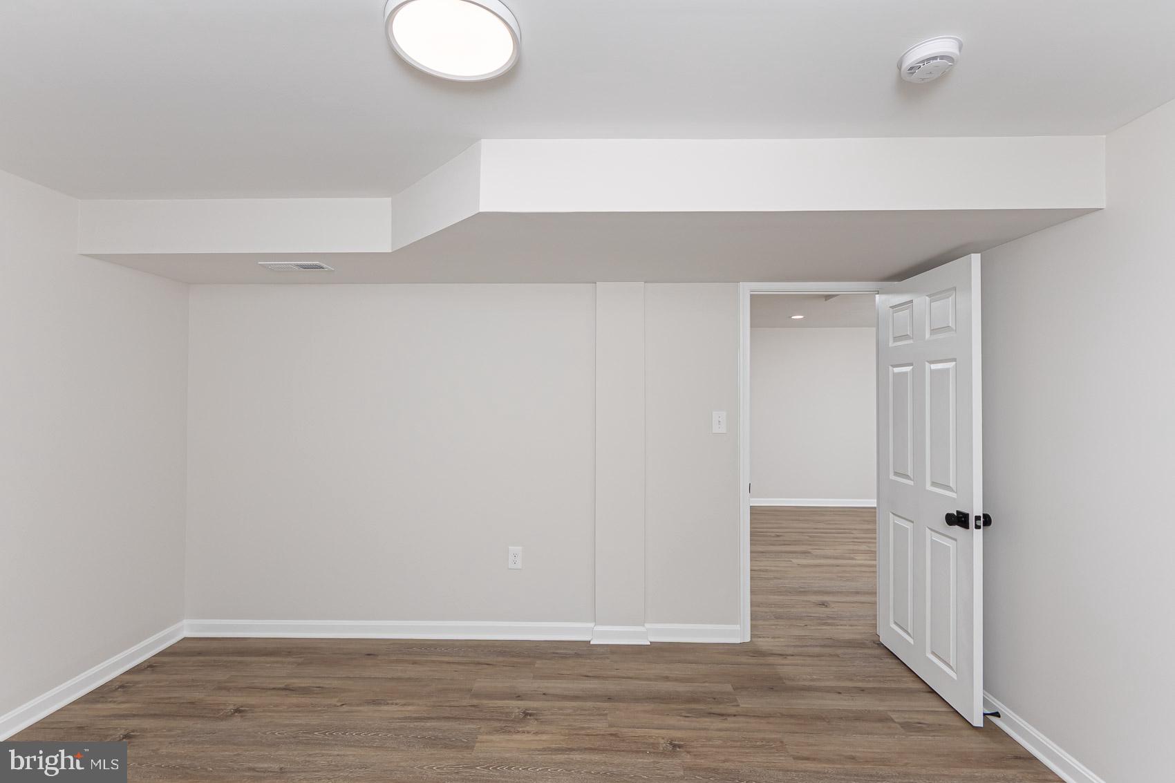 WOODRIDGE MANOR - Residential