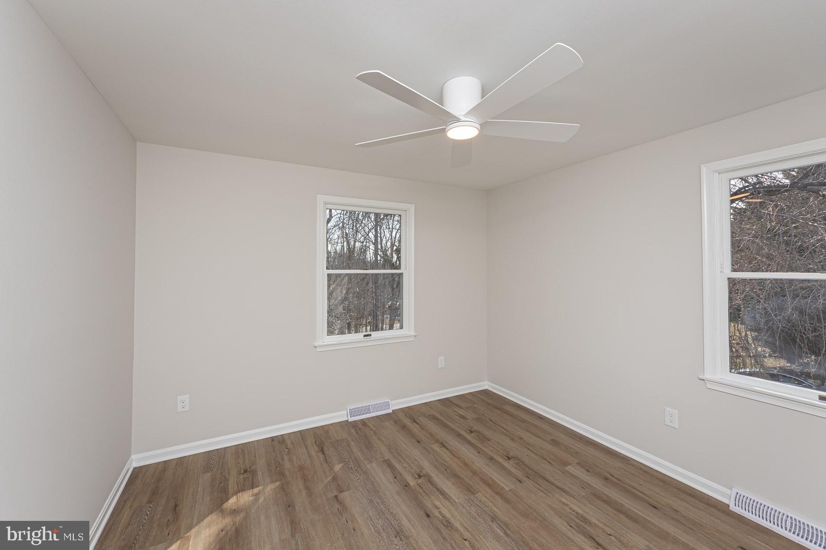 WOODRIDGE MANOR - Residential