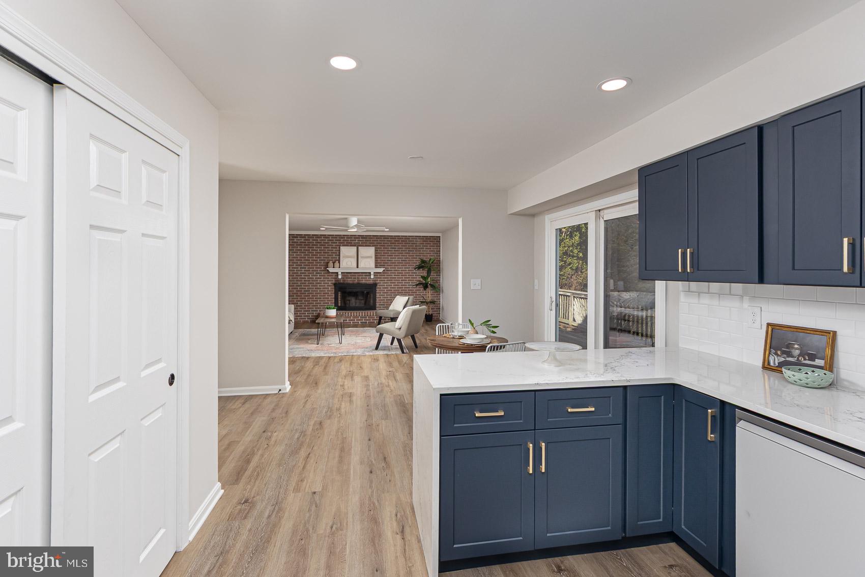 WOODRIDGE MANOR - Residential