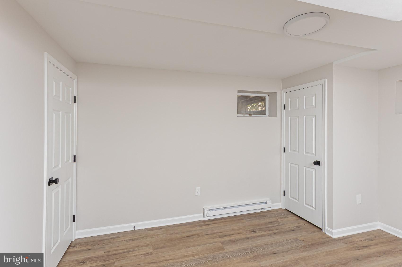 WOODRIDGE MANOR - Residential