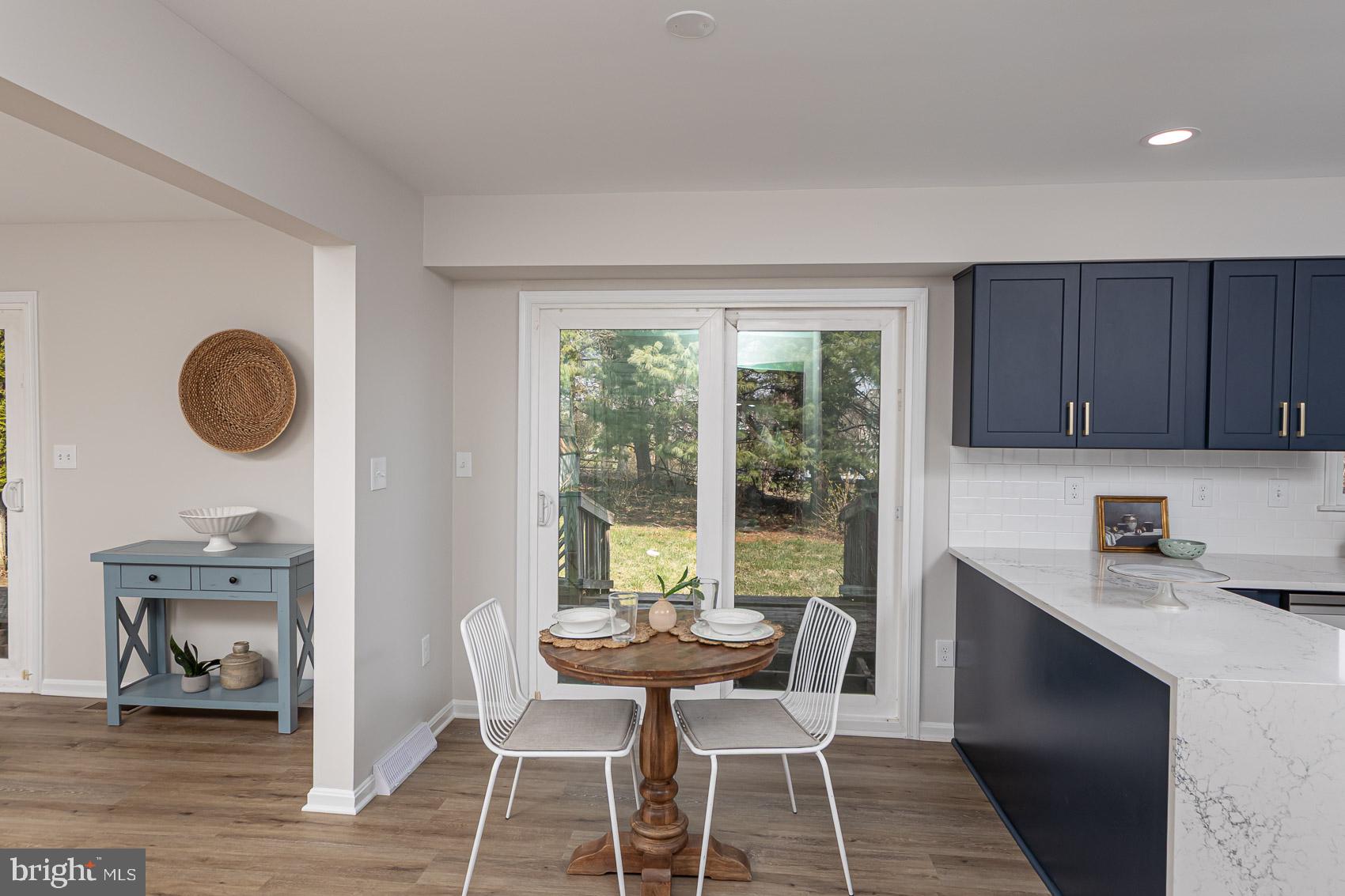 WOODRIDGE MANOR - Residential