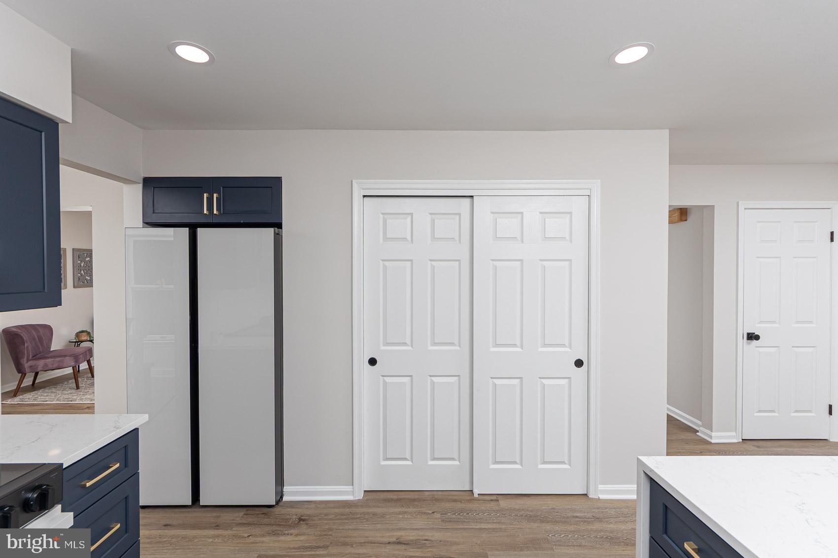 WOODRIDGE MANOR - Residential