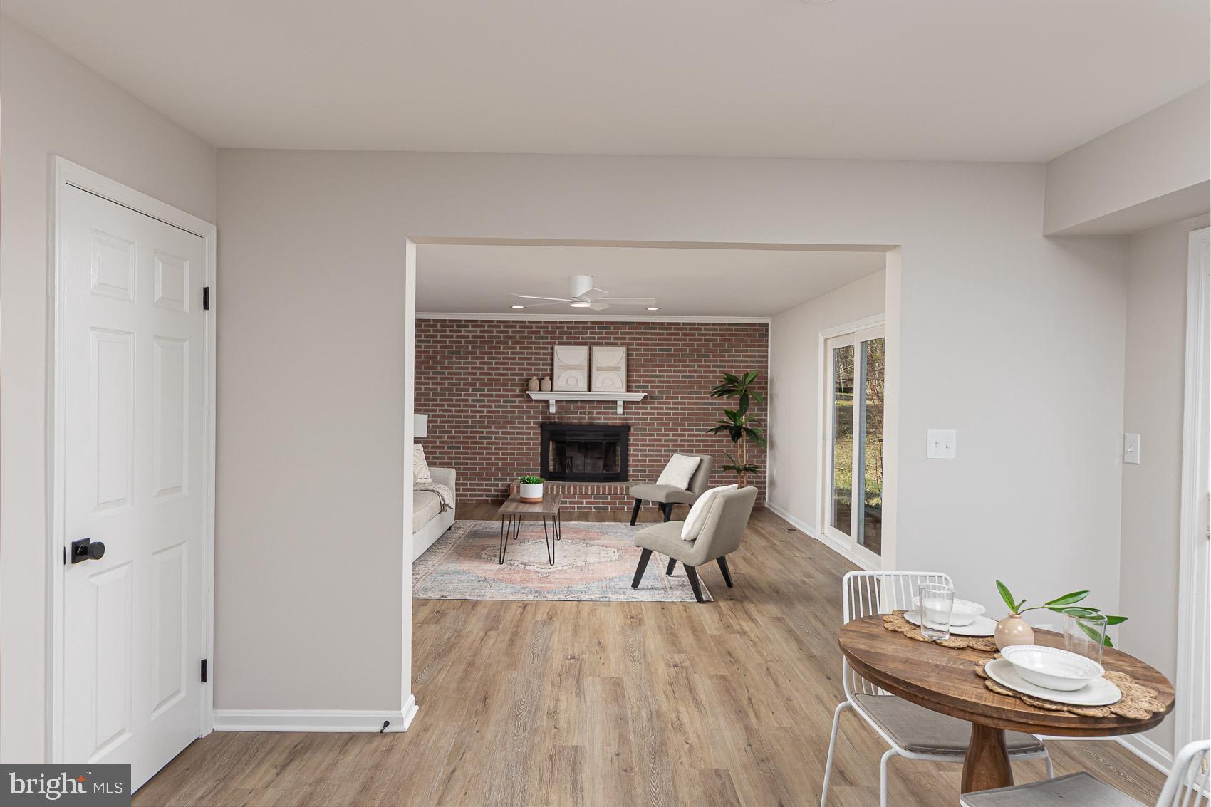 WOODRIDGE MANOR - Residential