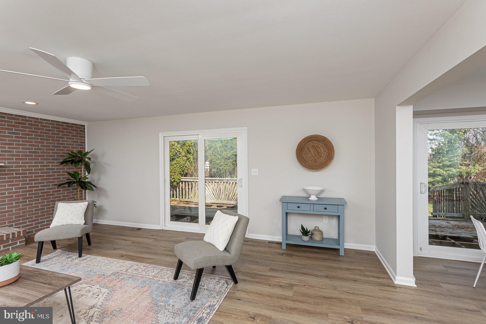 WOODRIDGE MANOR - Residential