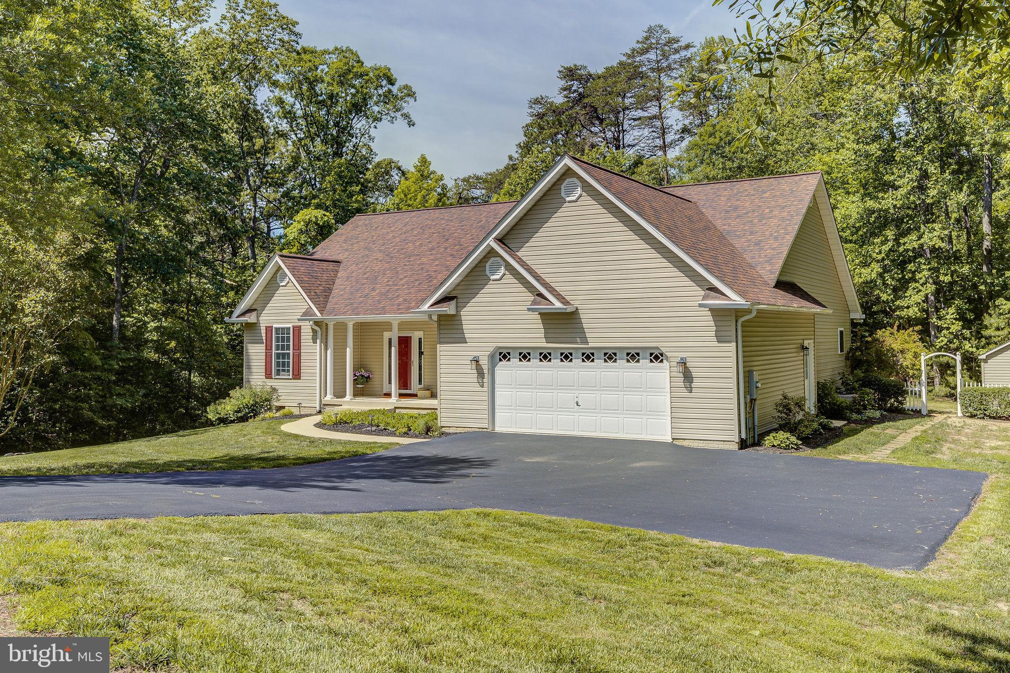 ROUSBY HALL WOODS - Residential