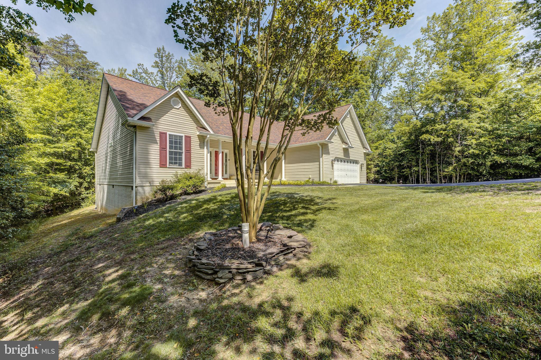 ROUSBY HALL WOODS - Residential