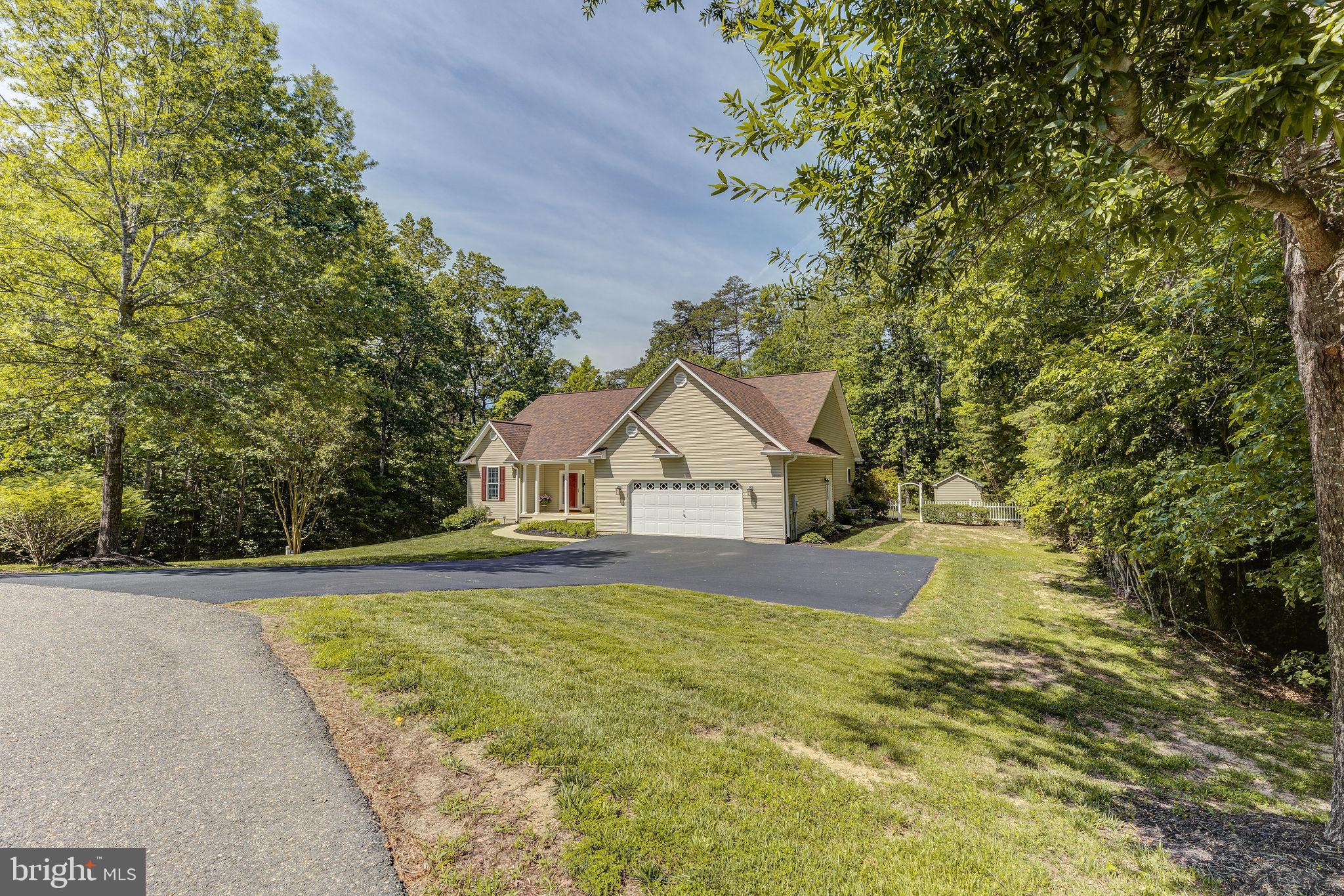 ROUSBY HALL WOODS - Residential