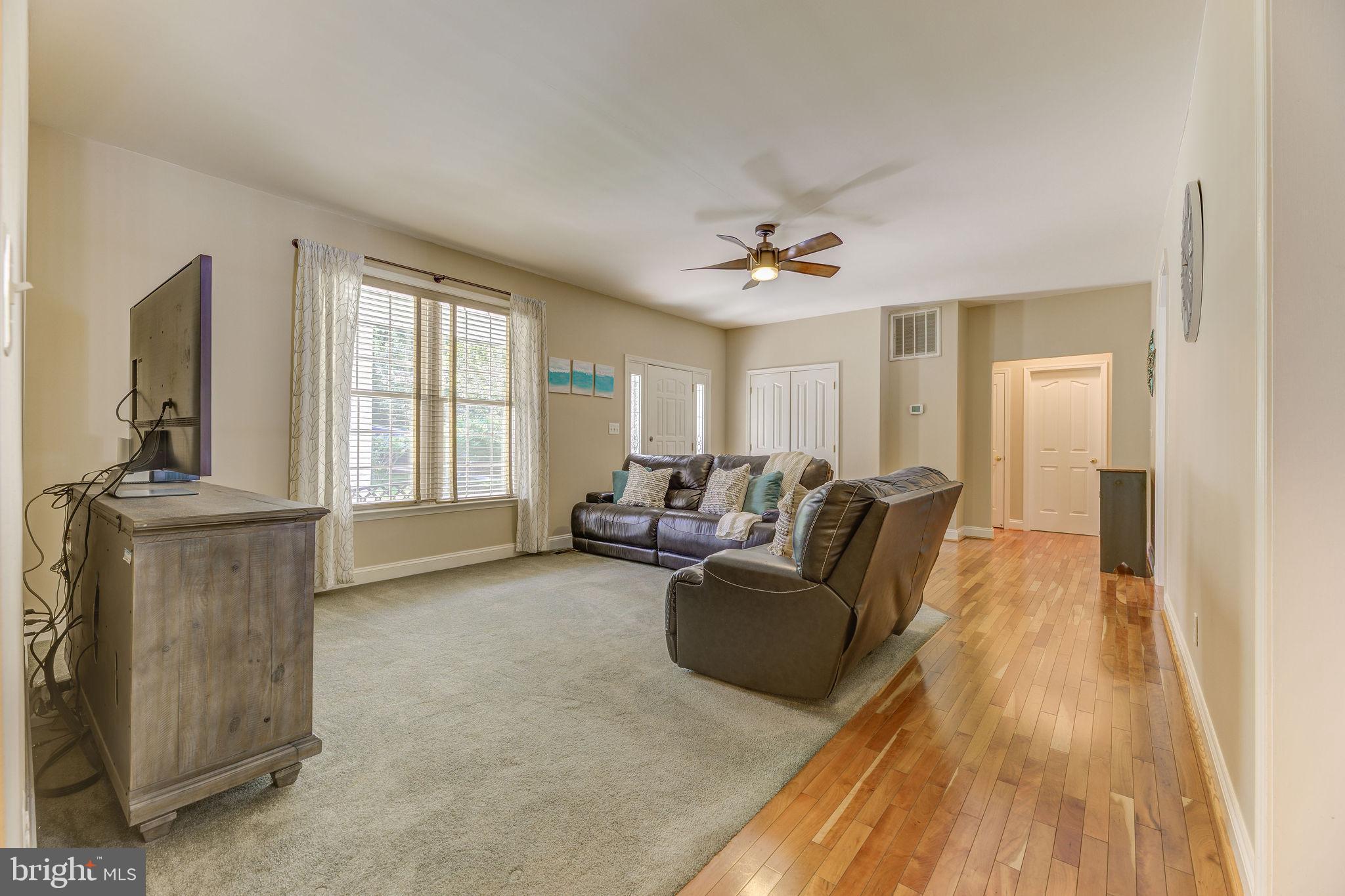 ROUSBY HALL WOODS - Residential