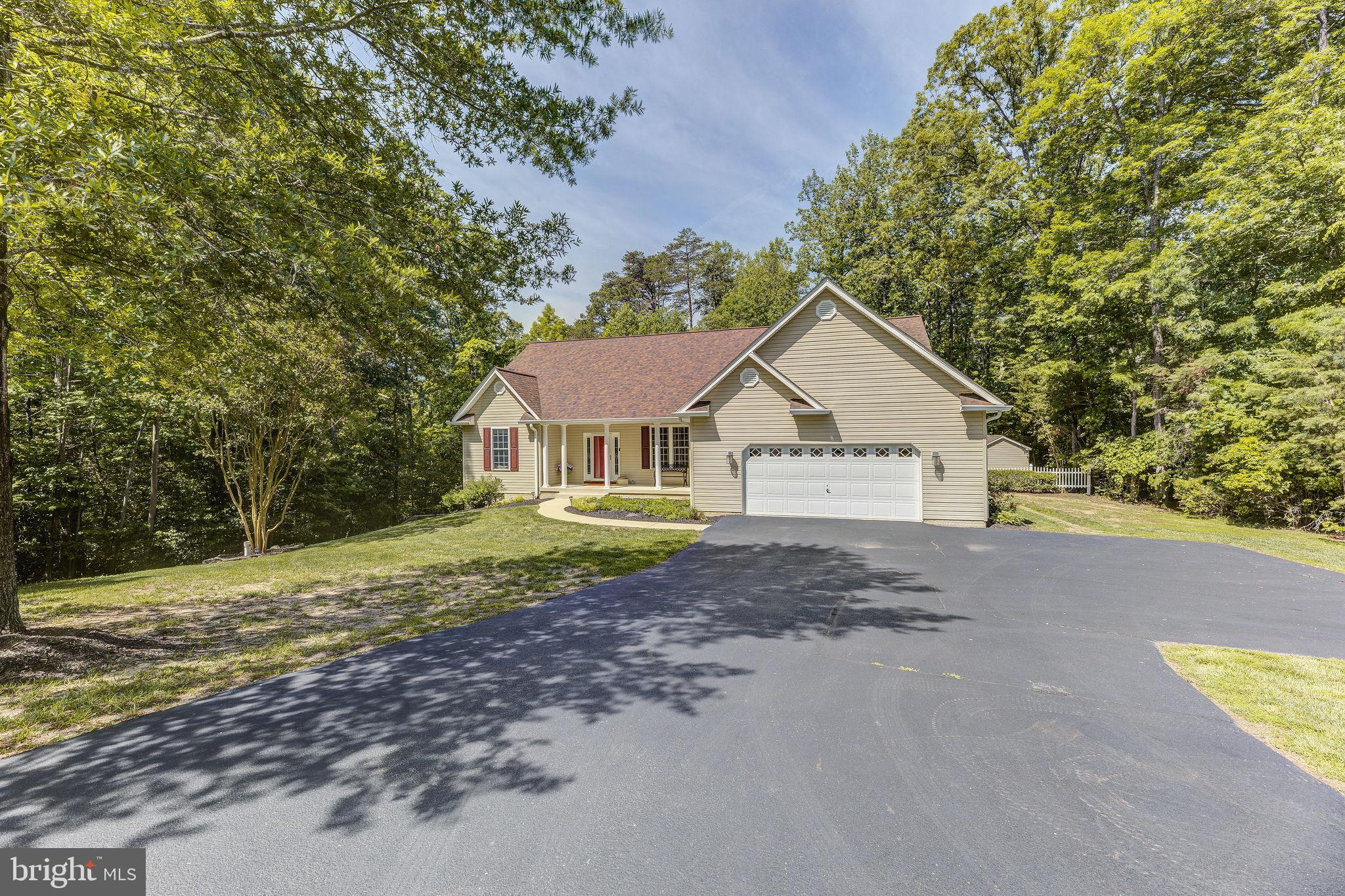 ROUSBY HALL WOODS - Residential