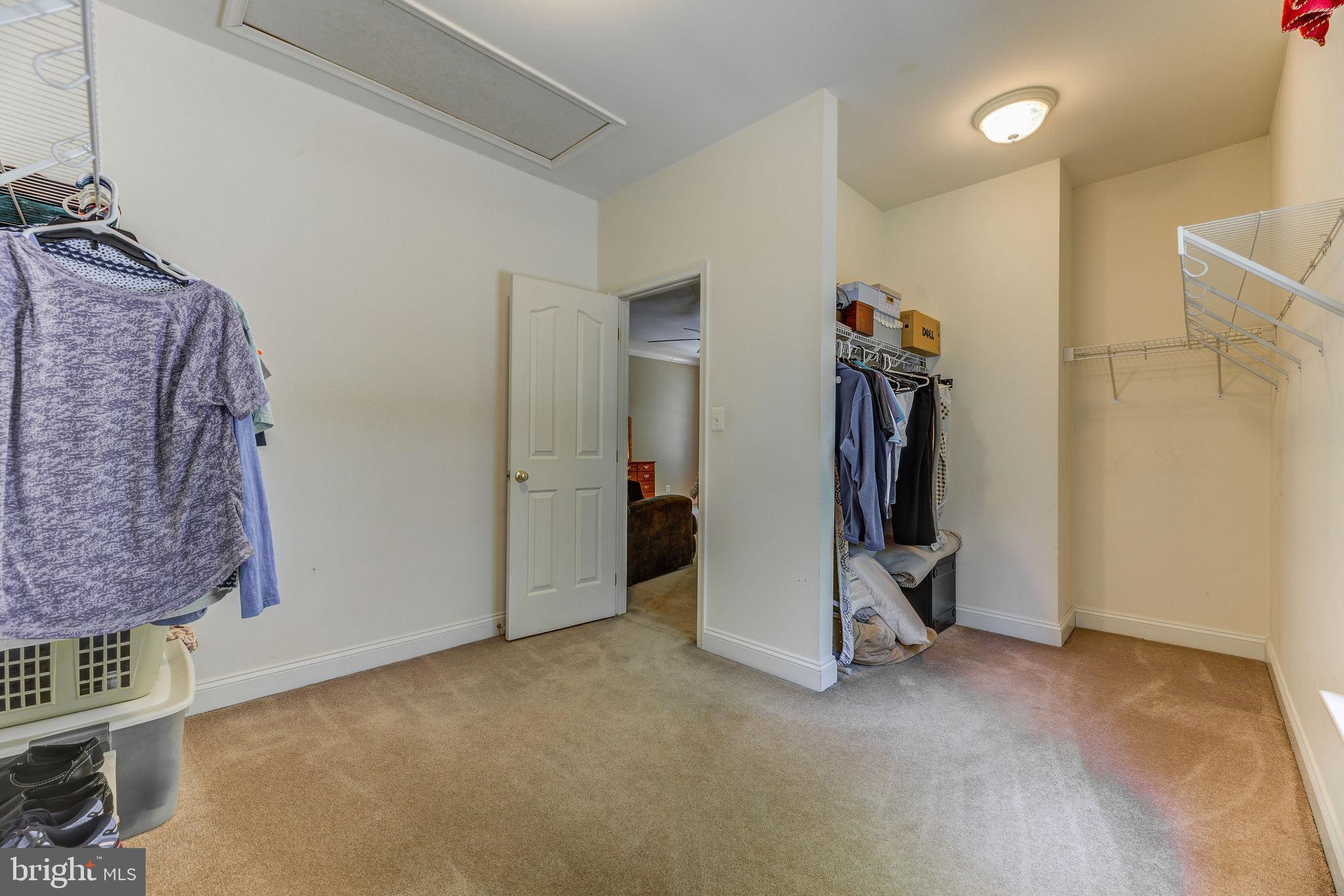 ROUSBY HALL WOODS - Residential