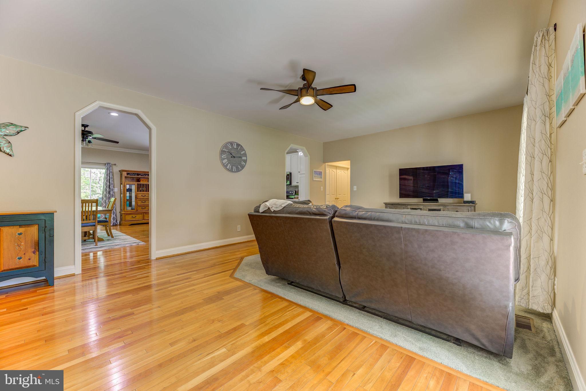 ROUSBY HALL WOODS - Residential