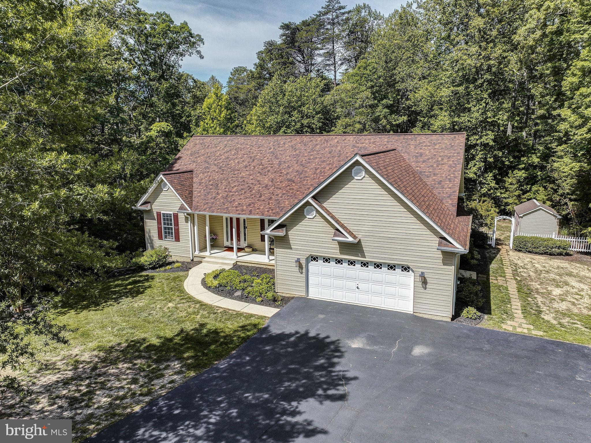 ROUSBY HALL WOODS - Residential